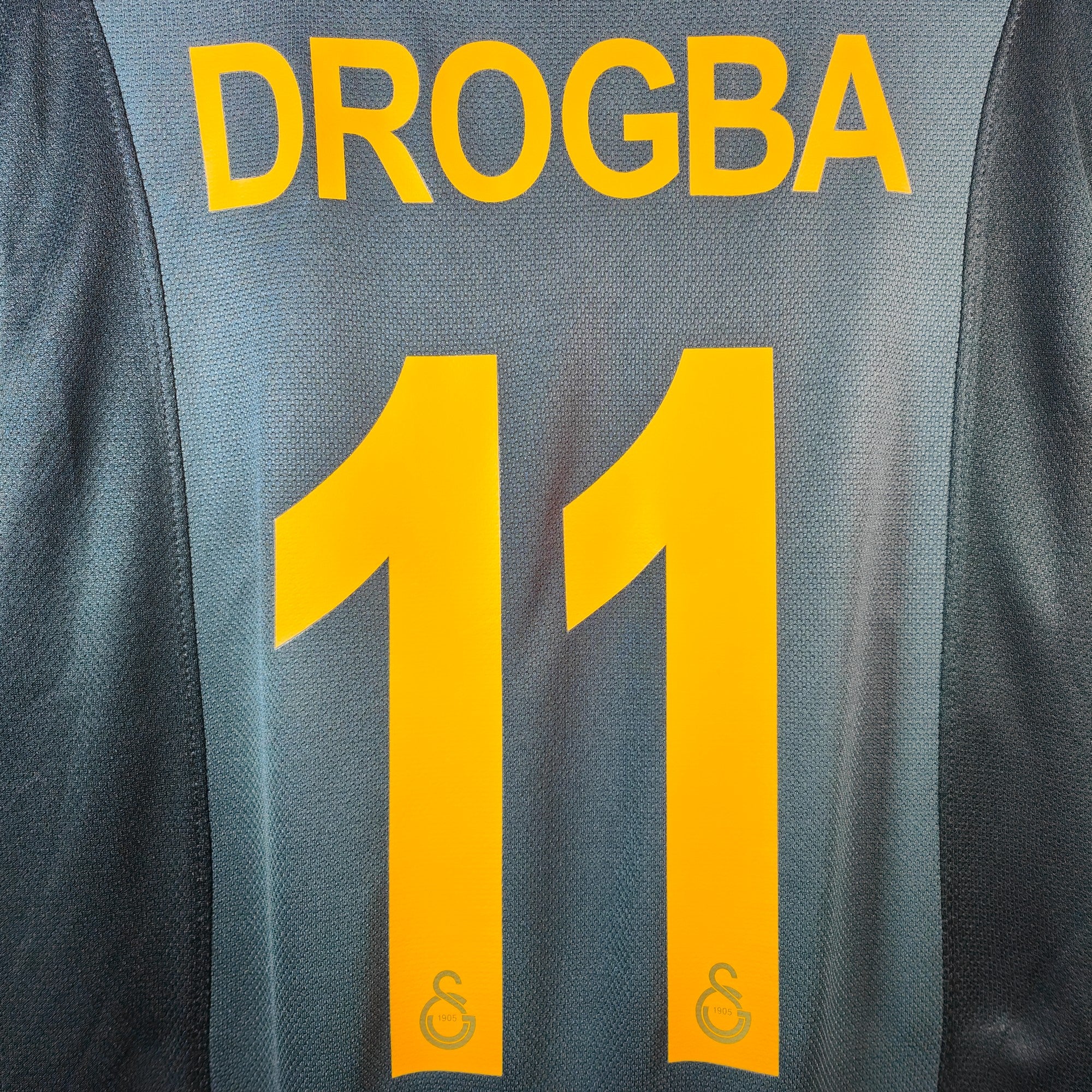 2013-14 Galatasaray Away Shirt Drogba 