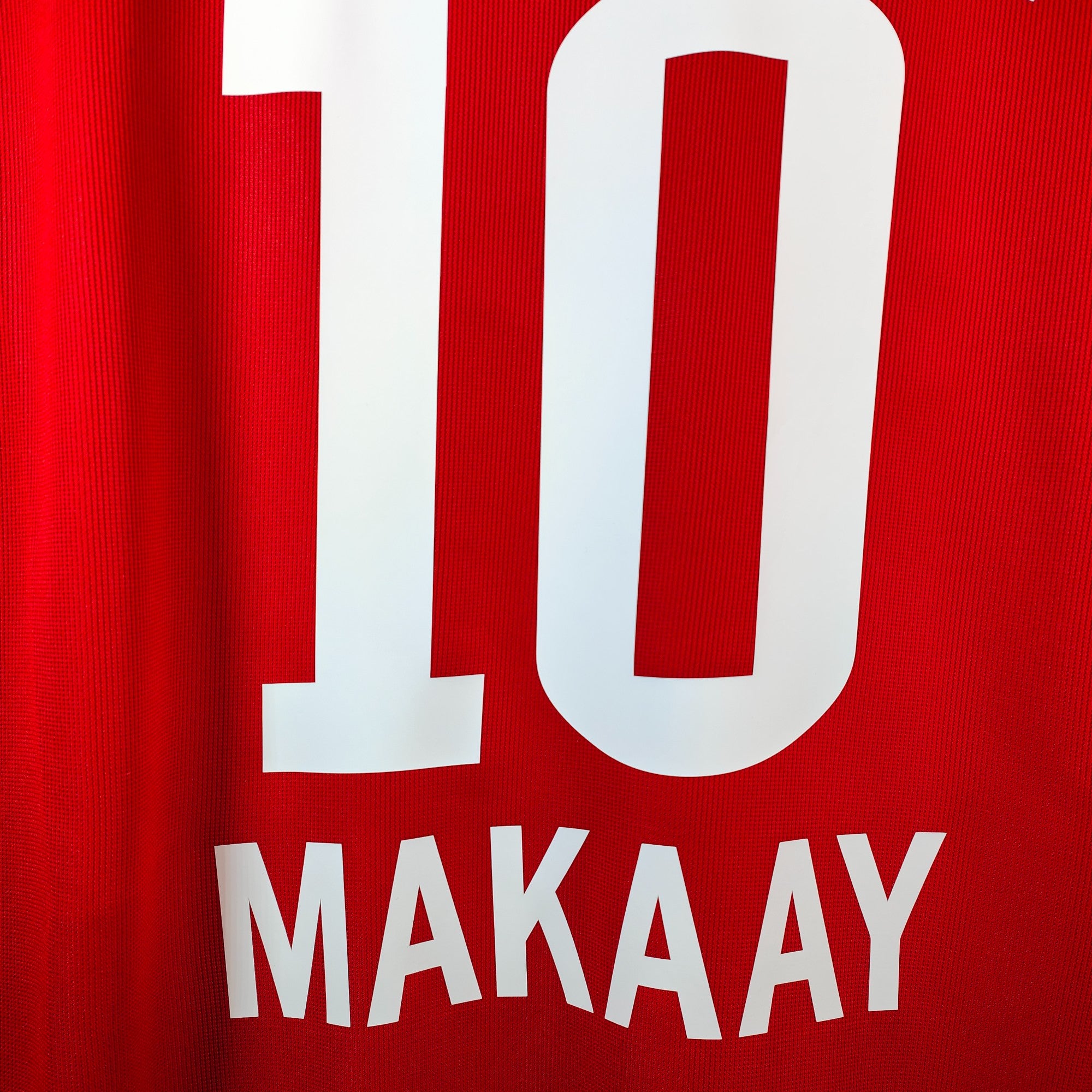 2005-06 Bayern Munich Home Shirt Makaay 