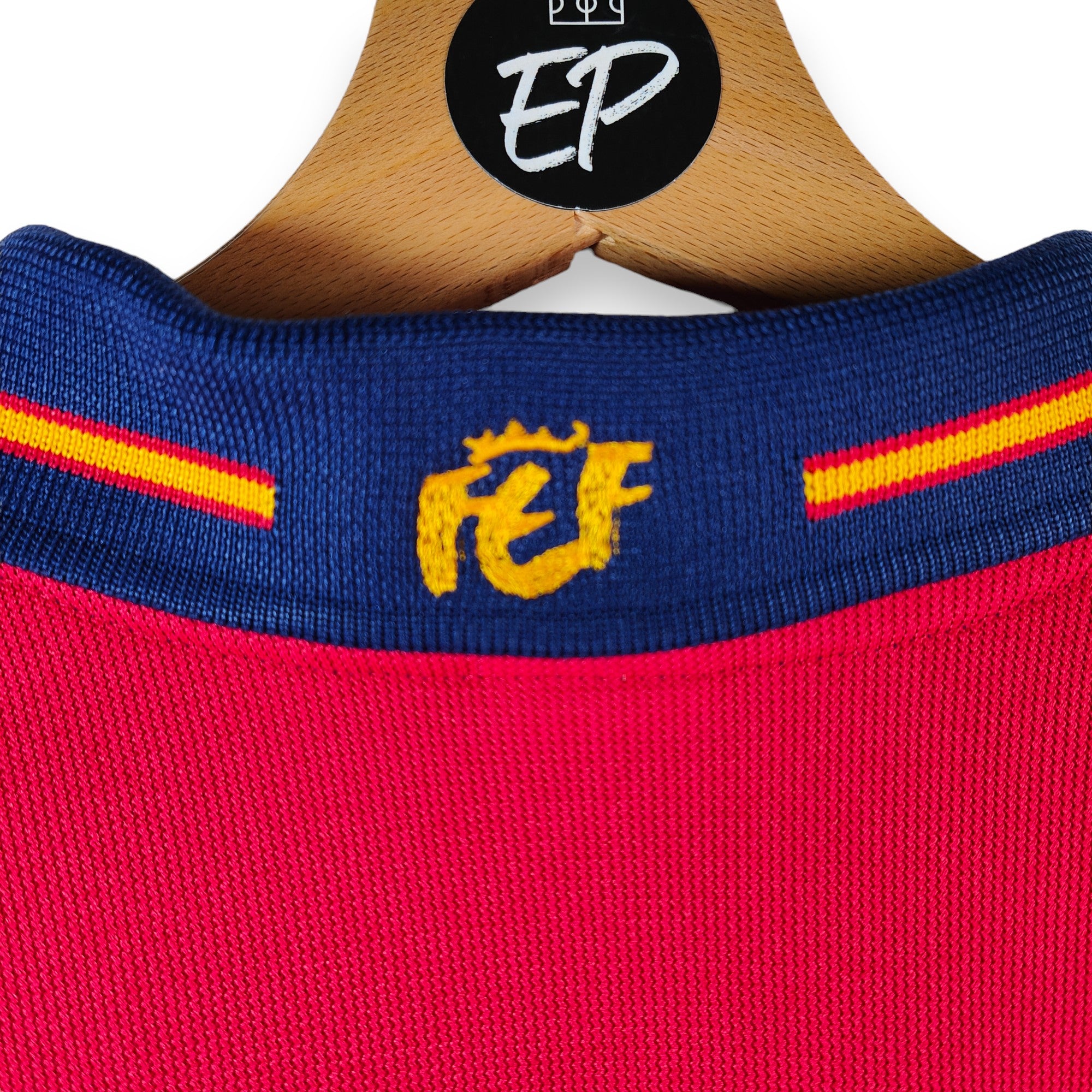 1999-02 Spain Home Shirt (M)