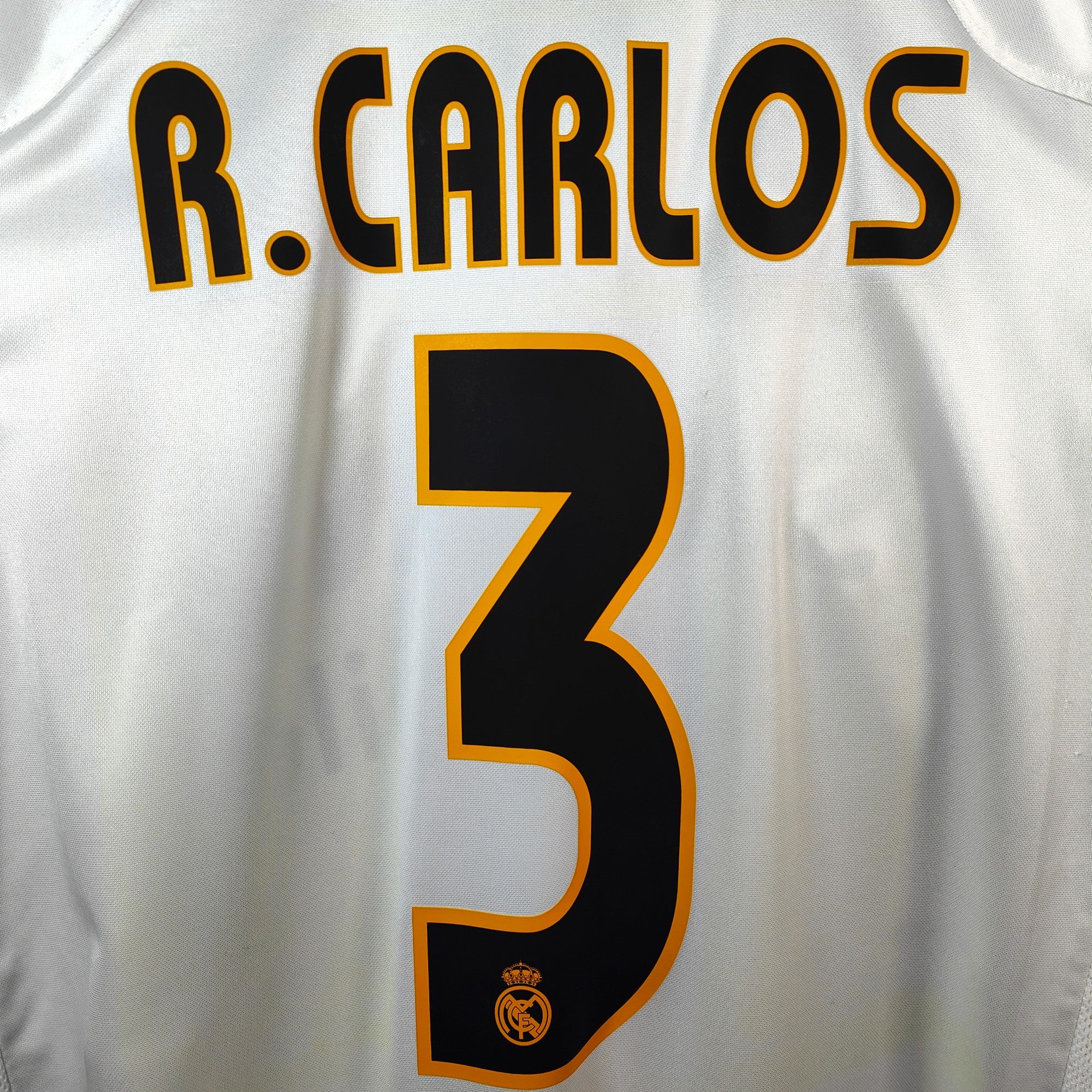 2004-05 Real Madrid Home Shirt Roberto Carlos 