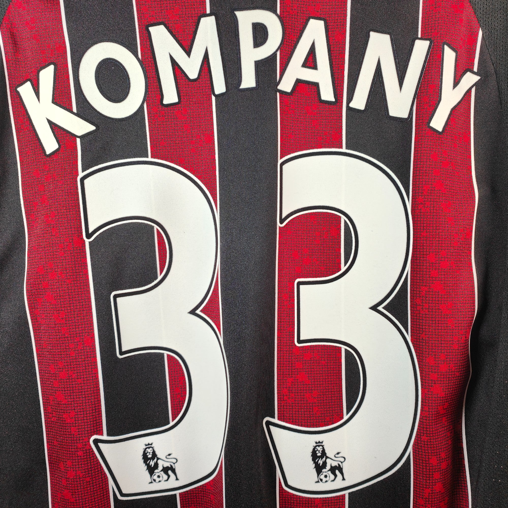 2008-09 Manchester City Away Shirt Kompany 