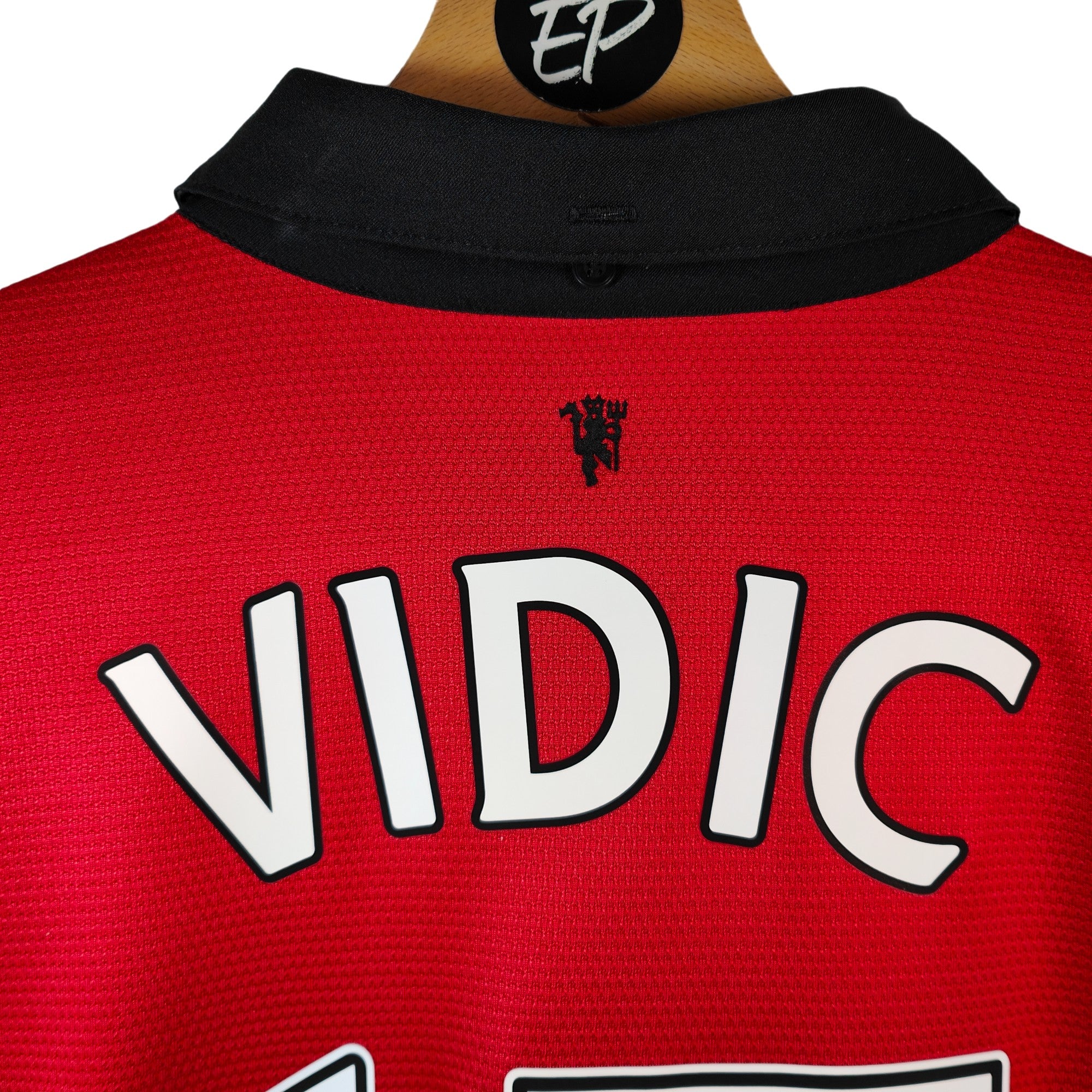 2013-14 Manchester United Home Shirt Vidic 