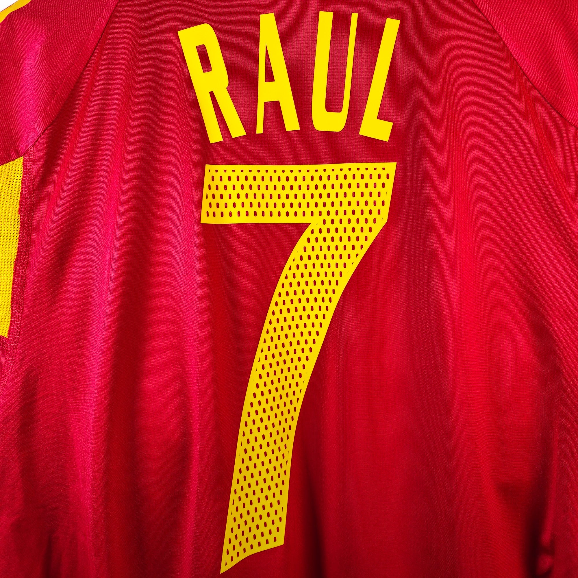 2004-06 Spain Home Shirt Raul 