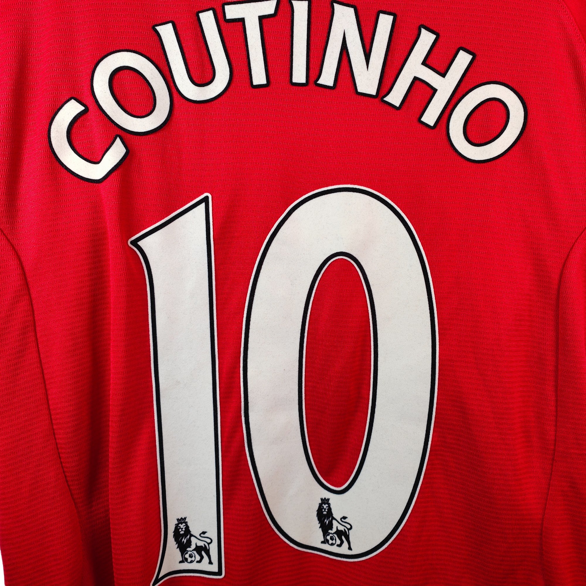 2013-14 Liverpool Home Shirt Coutinho 