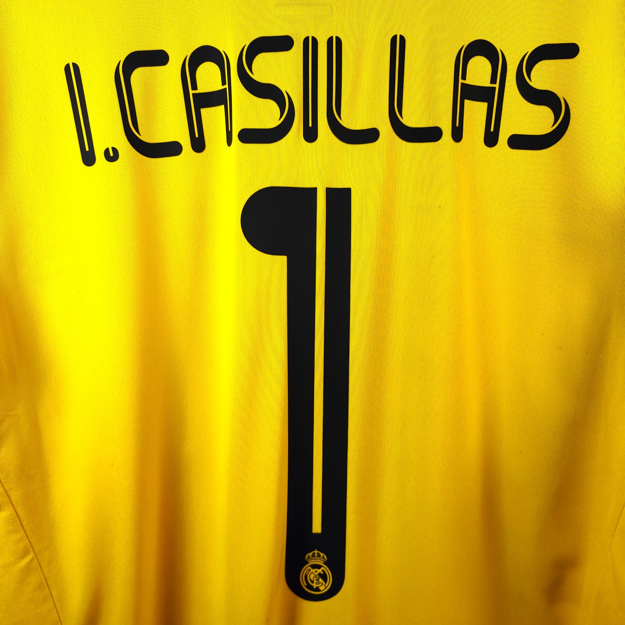 2011-12 Real Madrid GK Shirt Casillas 