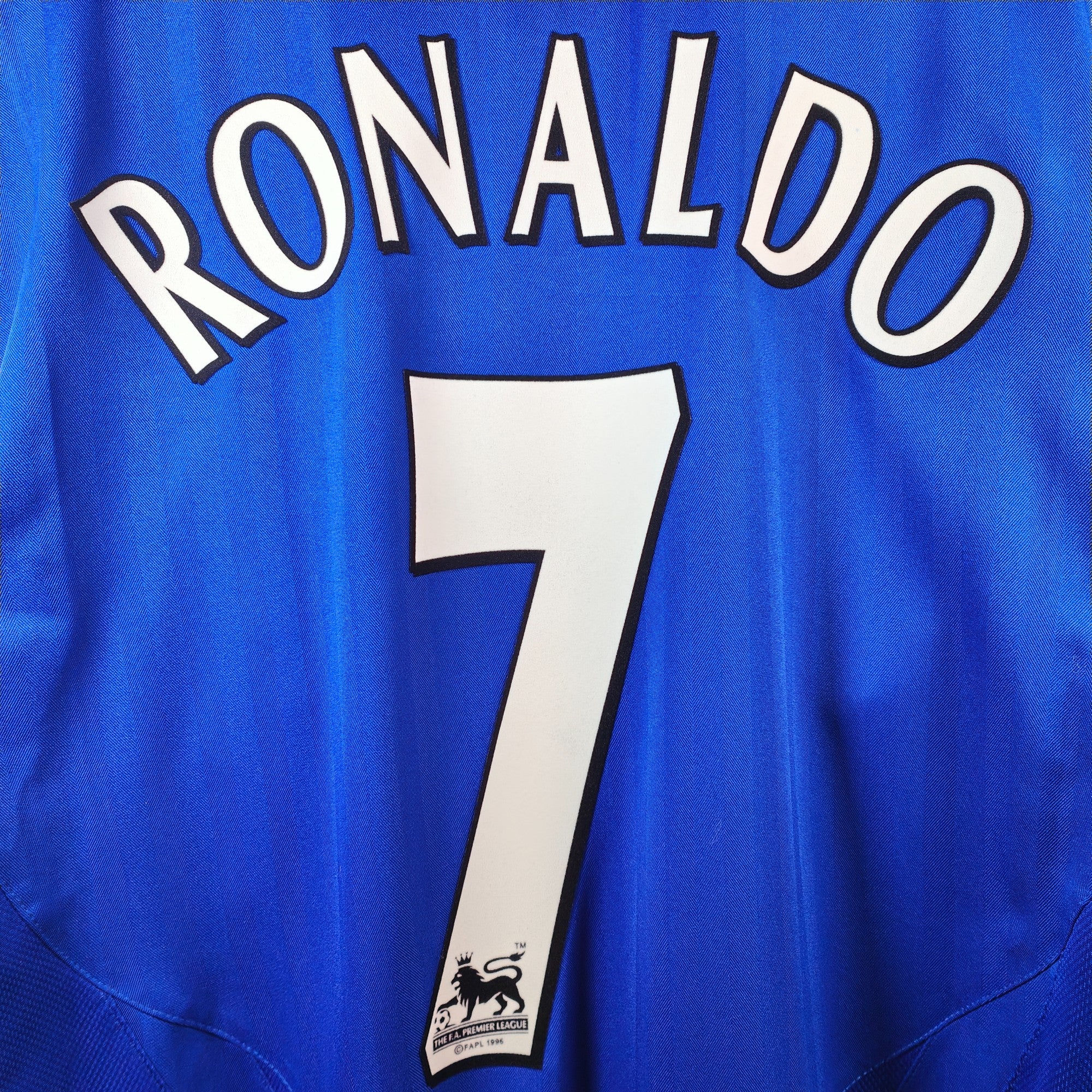 2005-06 Manchester United Away Shirt Ronaldo 