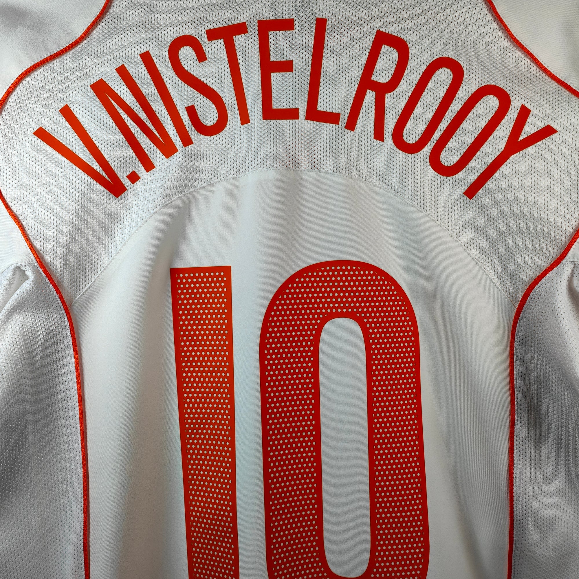 2004-06 Netherlands Away Shirt van Nistelrooy 