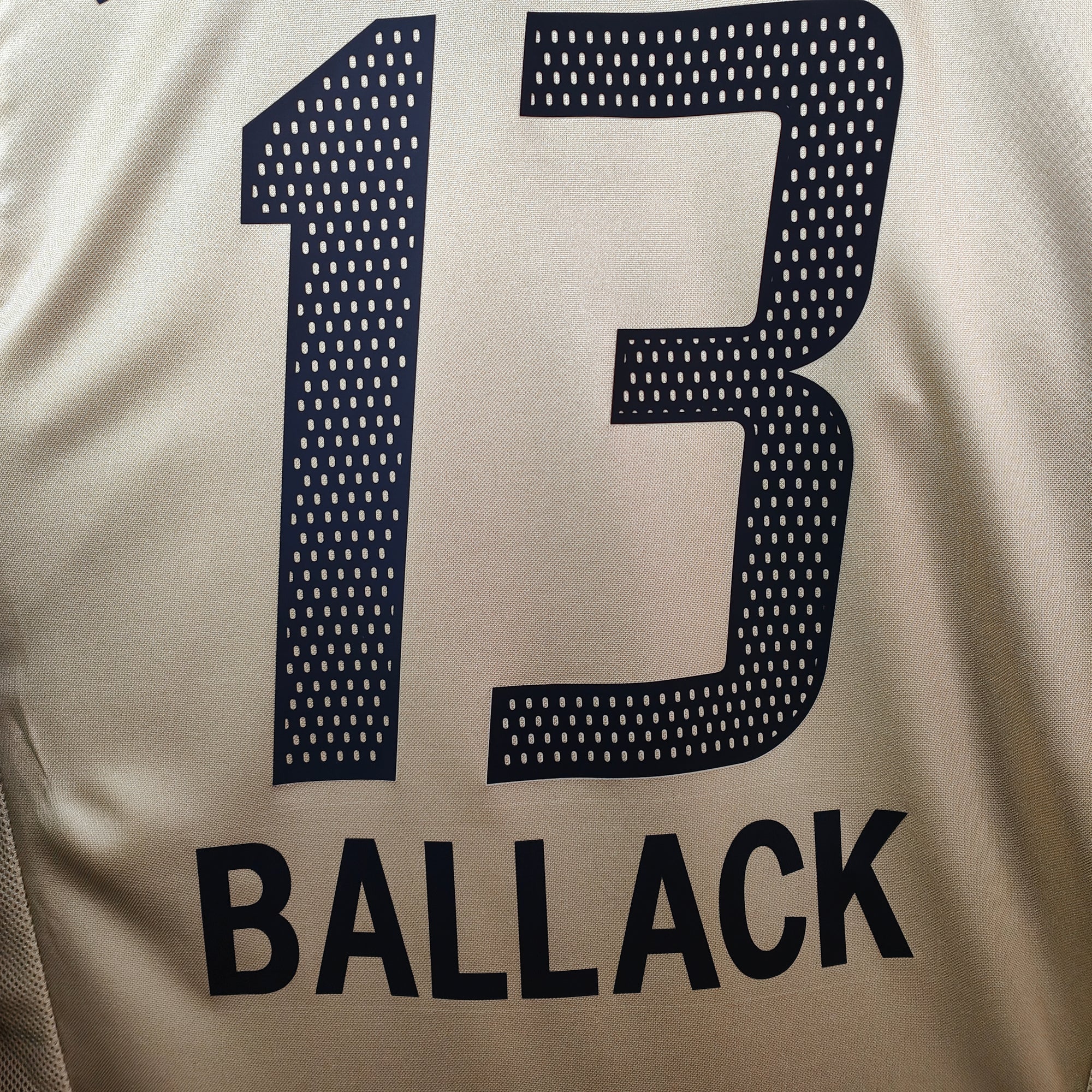 2004-05 Bayern Munich Away Shirt Ballack 