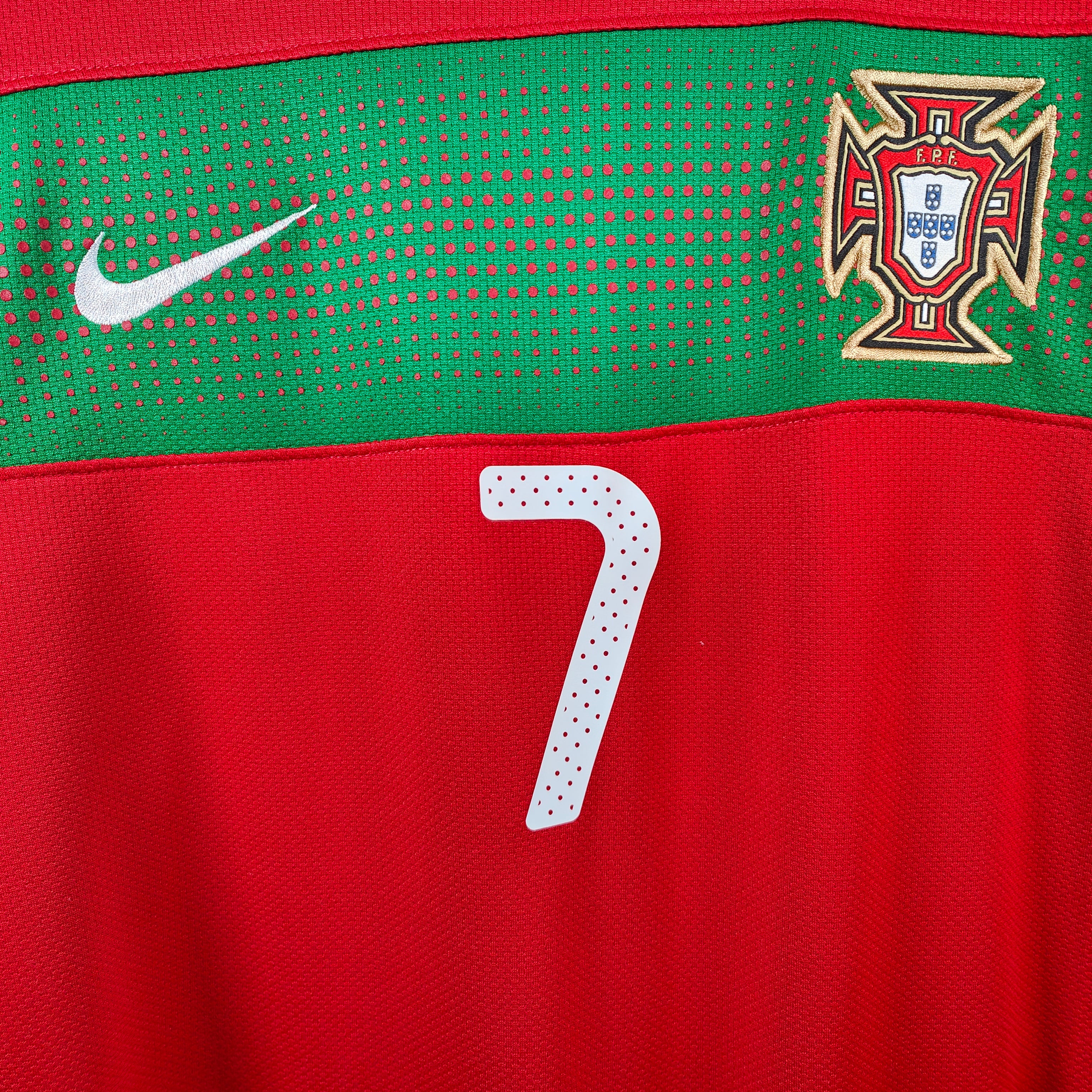 Nike Cristiano outlet Ronaldo #7 Portugal 2010 Home Jersey - S