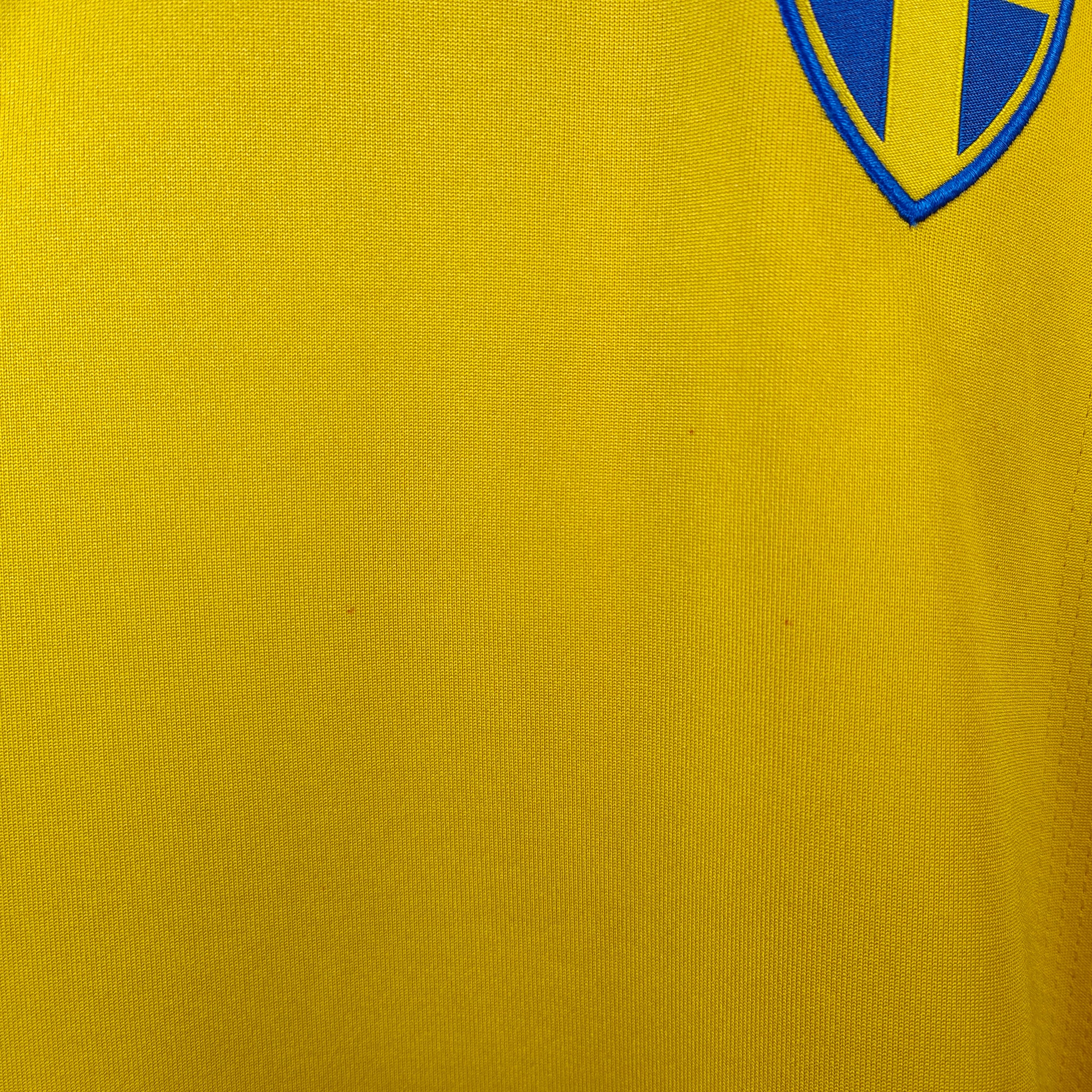 2007-09 Sweden Home Shirt Larsson 