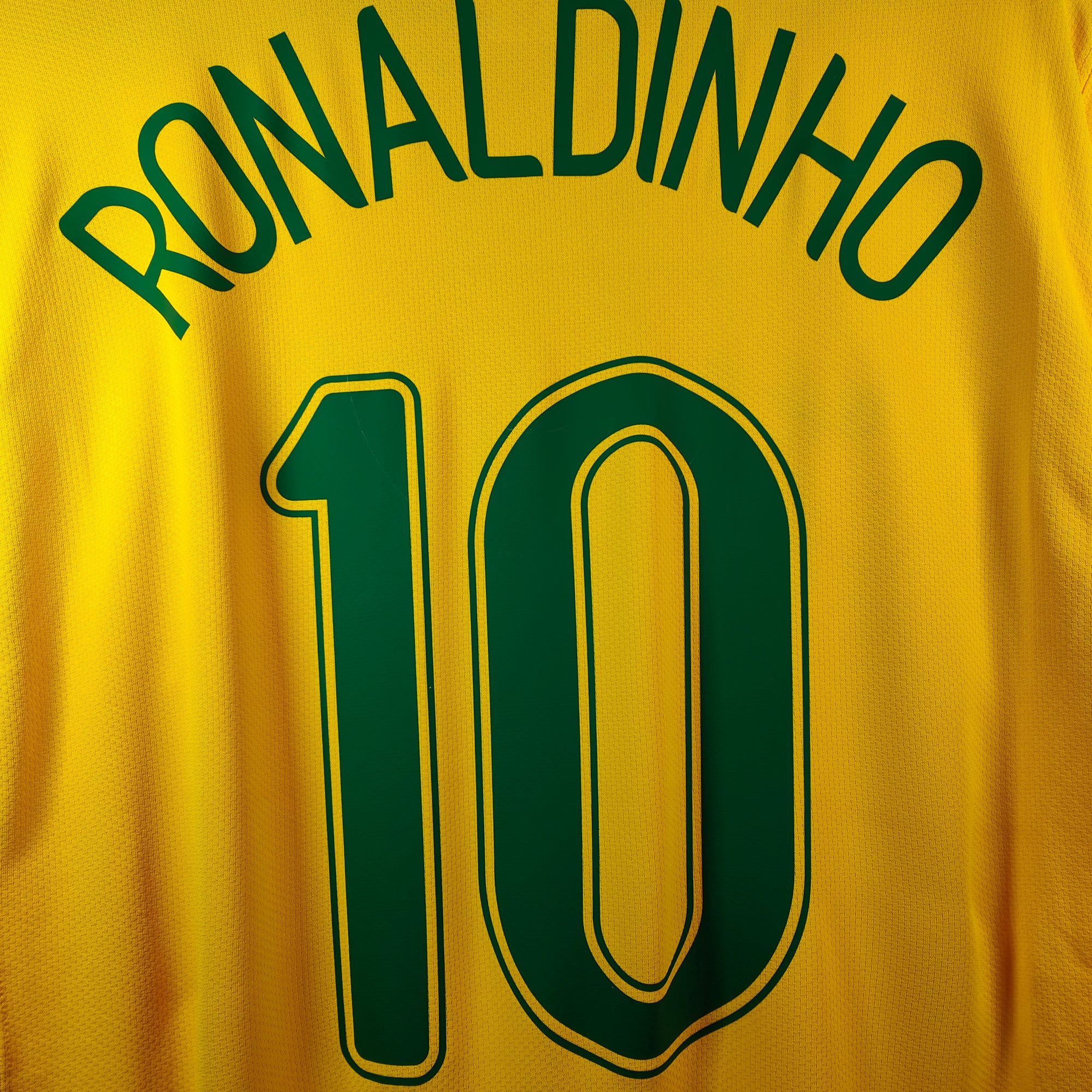 2006-08 Brazil Home Shirt Ronaldinho 