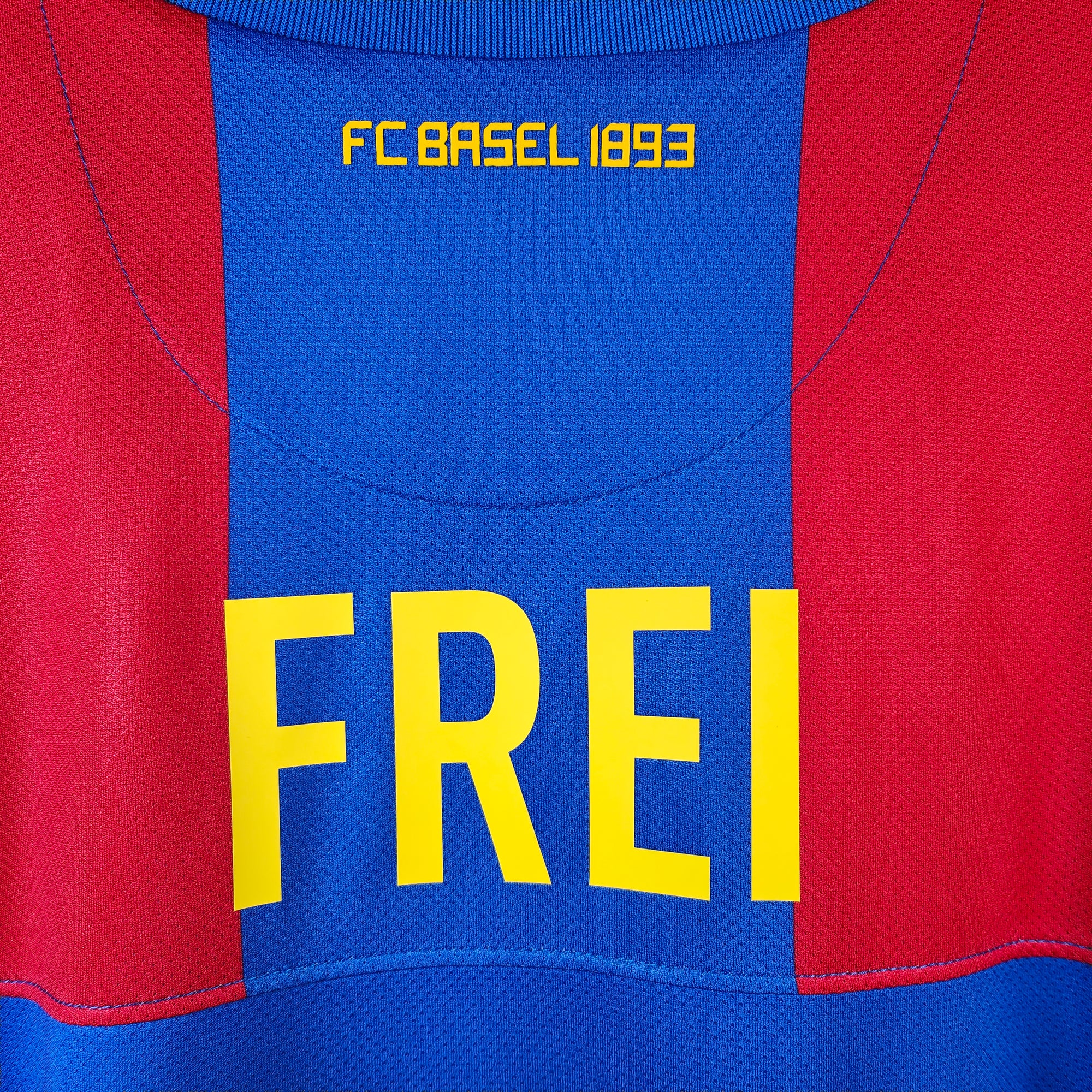 2010-12 FC Basel Home Shirt Frei 