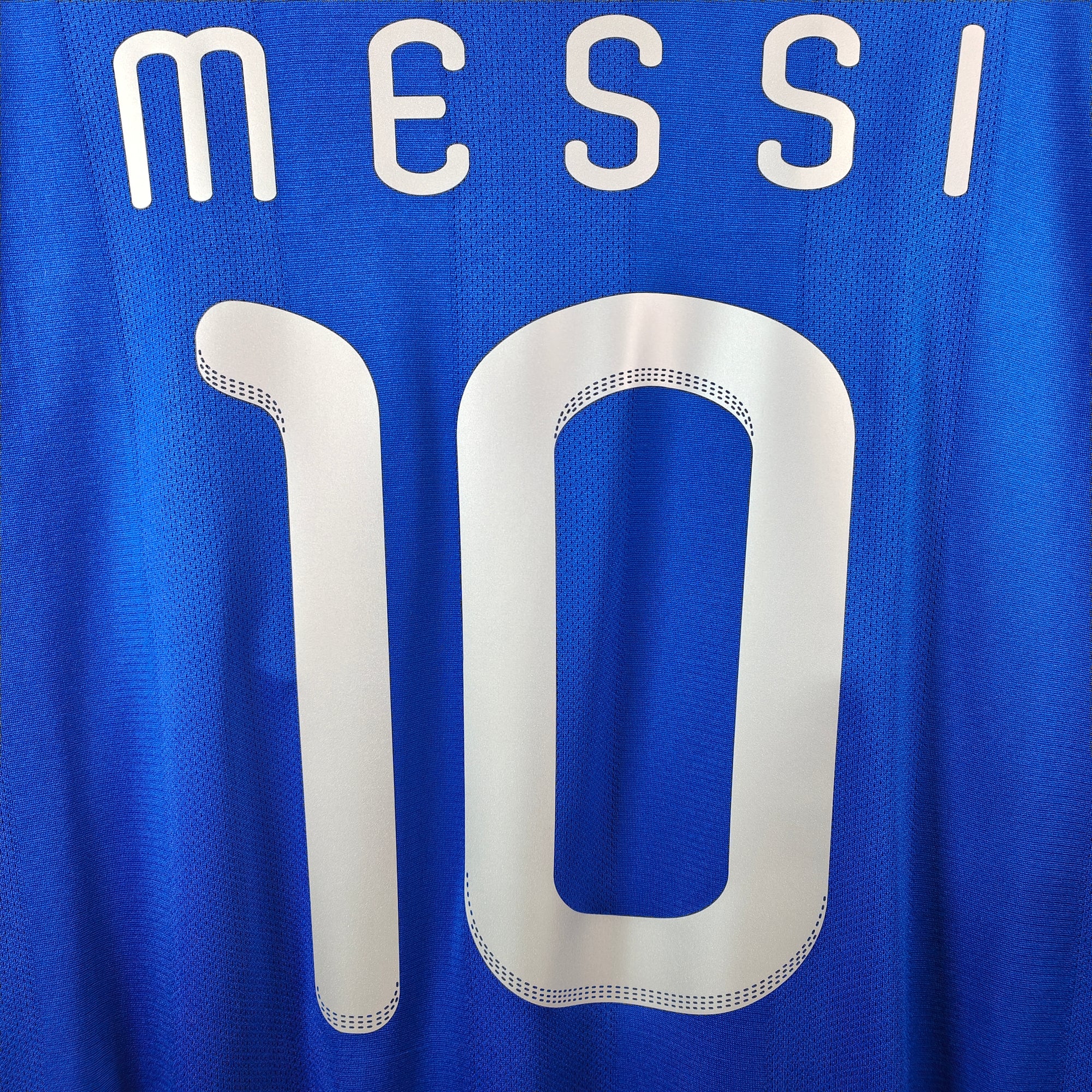 2010-11 Argentina Away Shirt Messi 