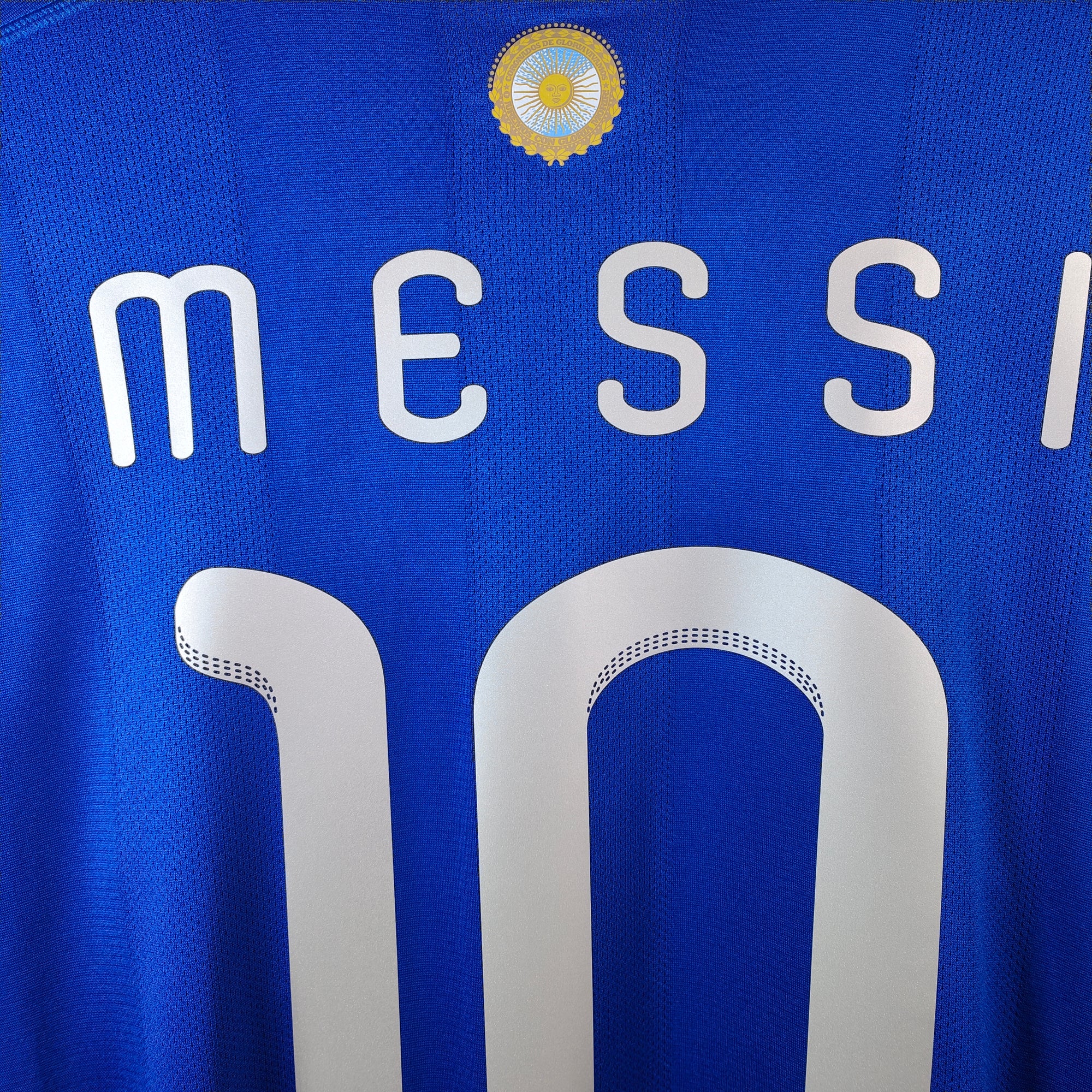 2010-11 Argentina Away Shirt Messi 