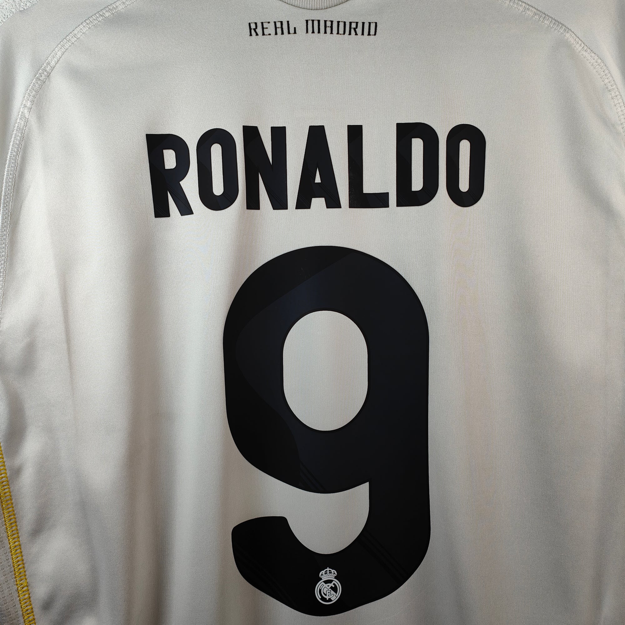 2009-10 Real Madrid Home Shirt Ronaldo 