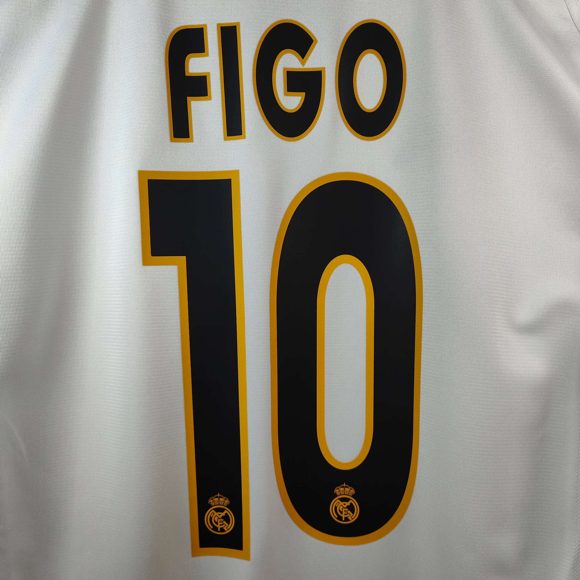 2003-04 Real Madrid Home Shirt Figo 