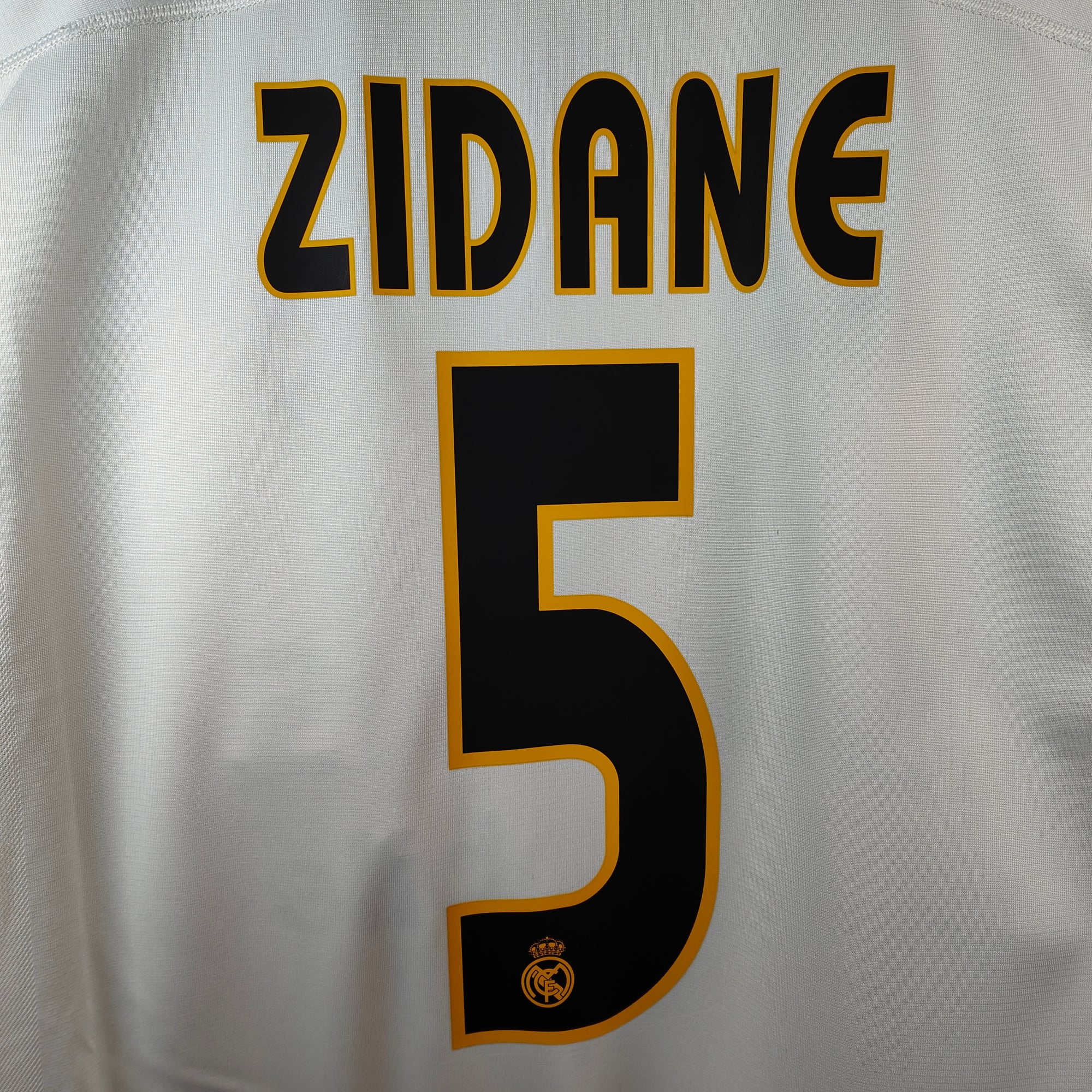 2003-04 Real Madrid Home Shirt Zidane 