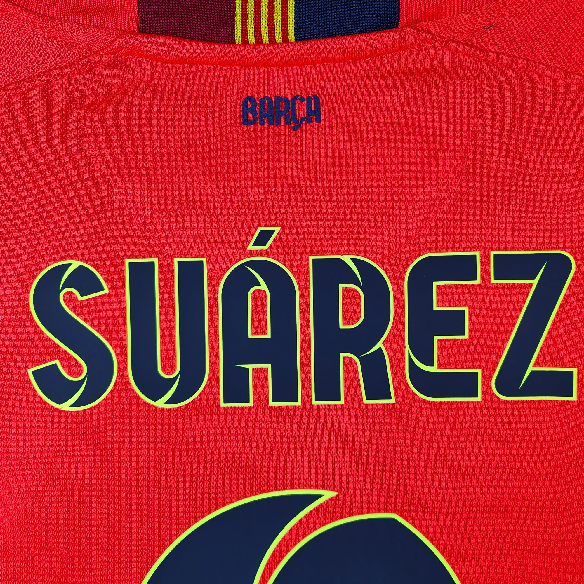 2014-15 FC Barcelona Away Shirt Suarez 