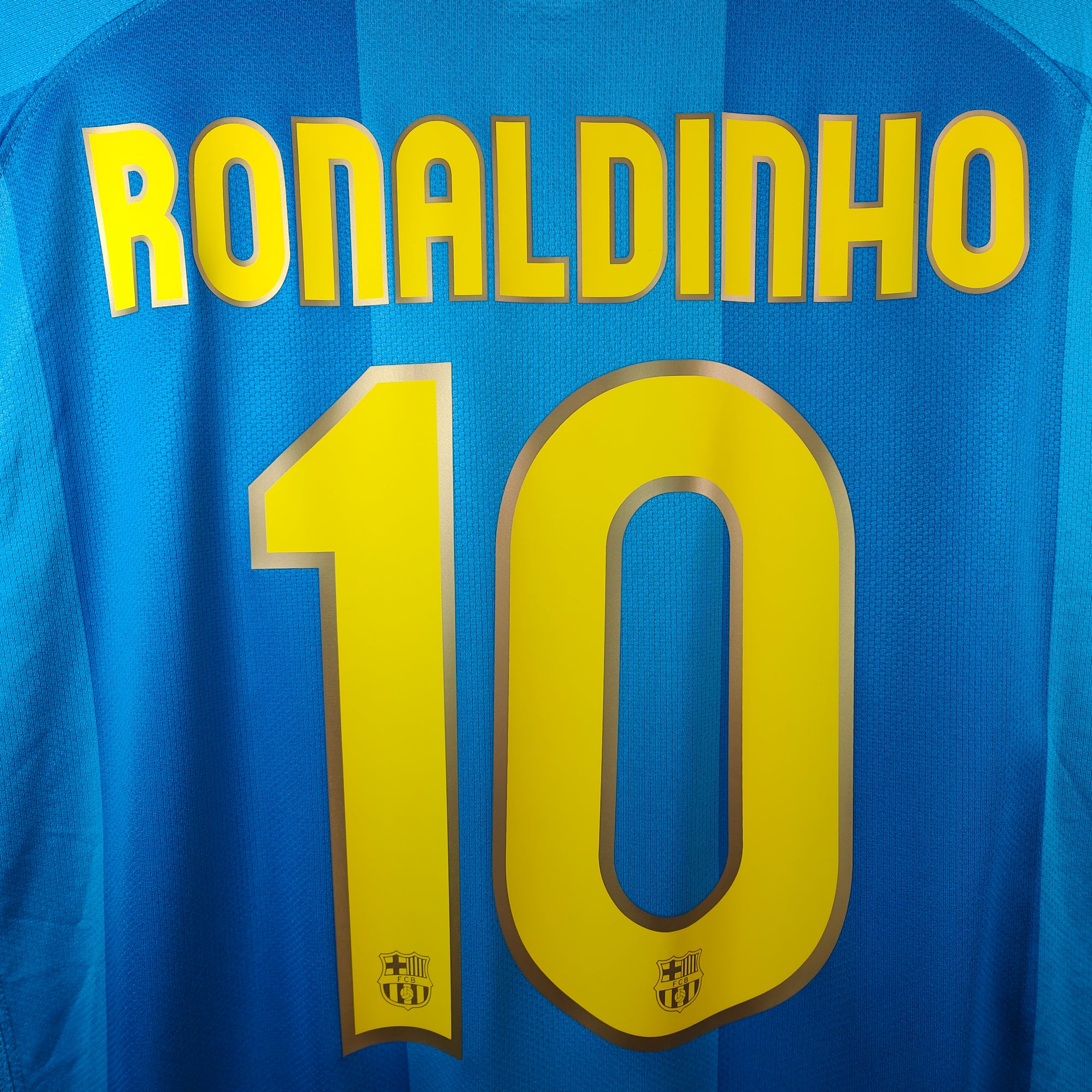 2007-08 FC Barcelona Away Shirt Ronaldinho 