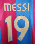 2006-07 FC Barcelona Home Shirt Messi 