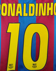 2004-05 FC Barcelona Home Shirt Ronaldinho 