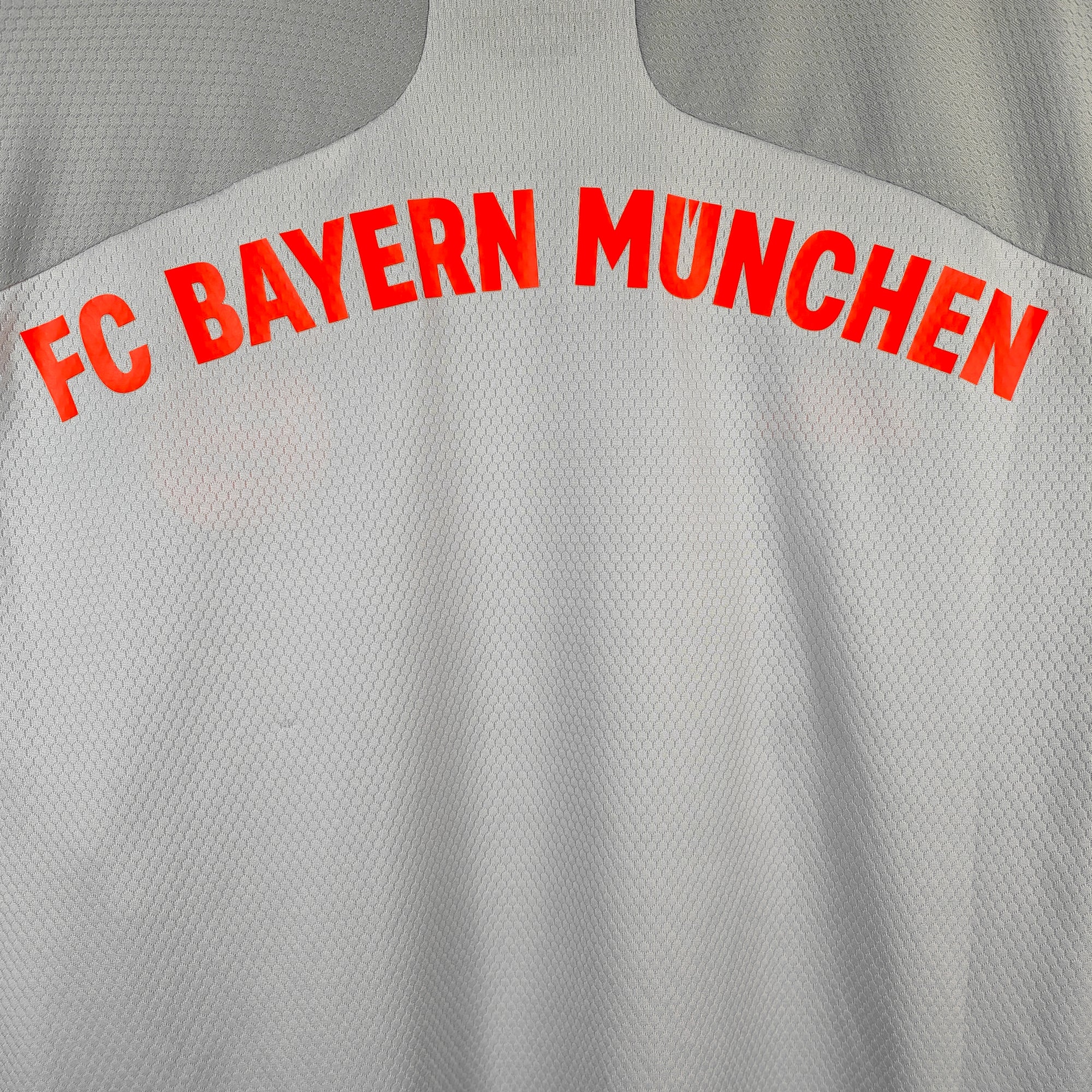 2020-21 Bayern Munich Away Shirt (L)