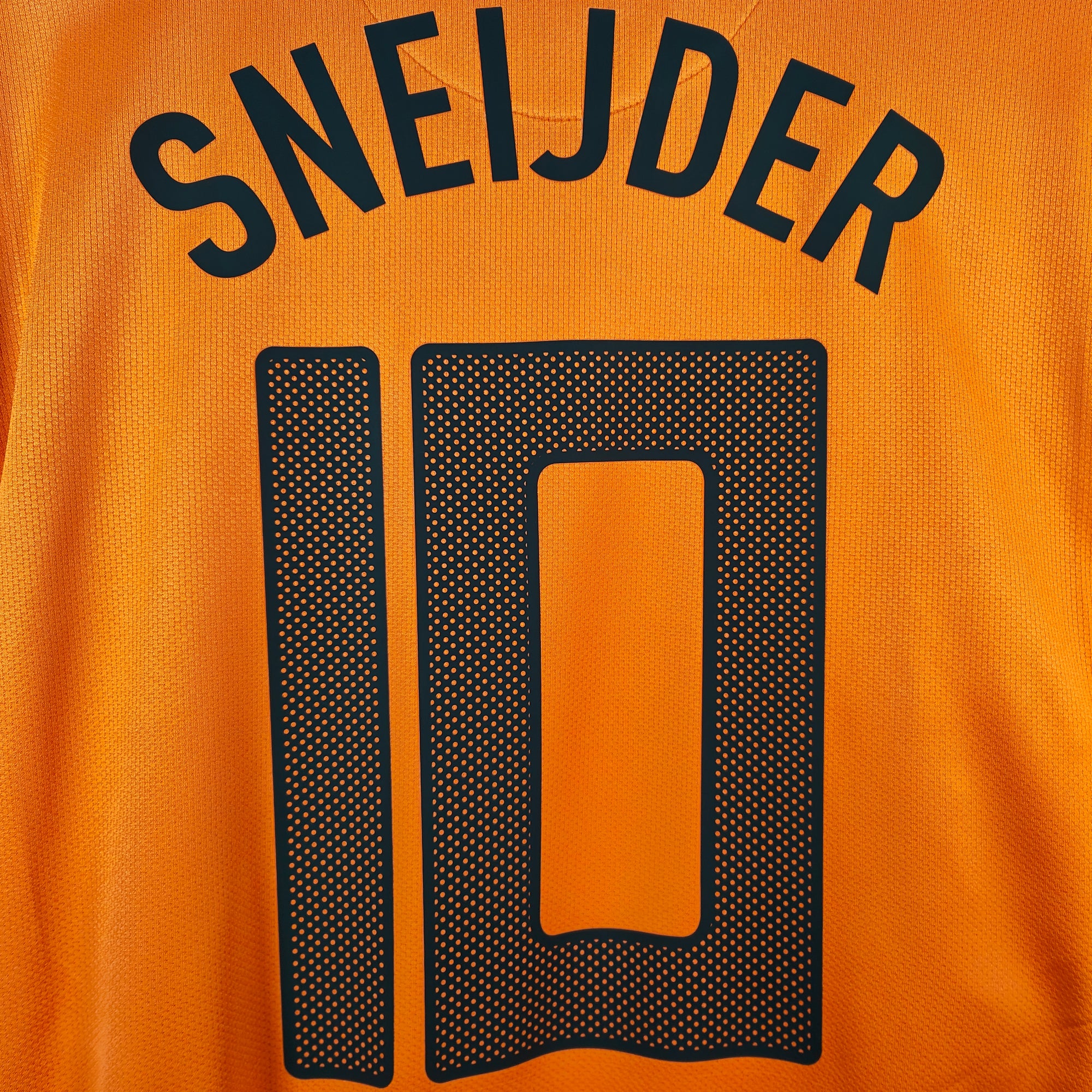 2010-11 Netherlands Home Shirt Sneijder 