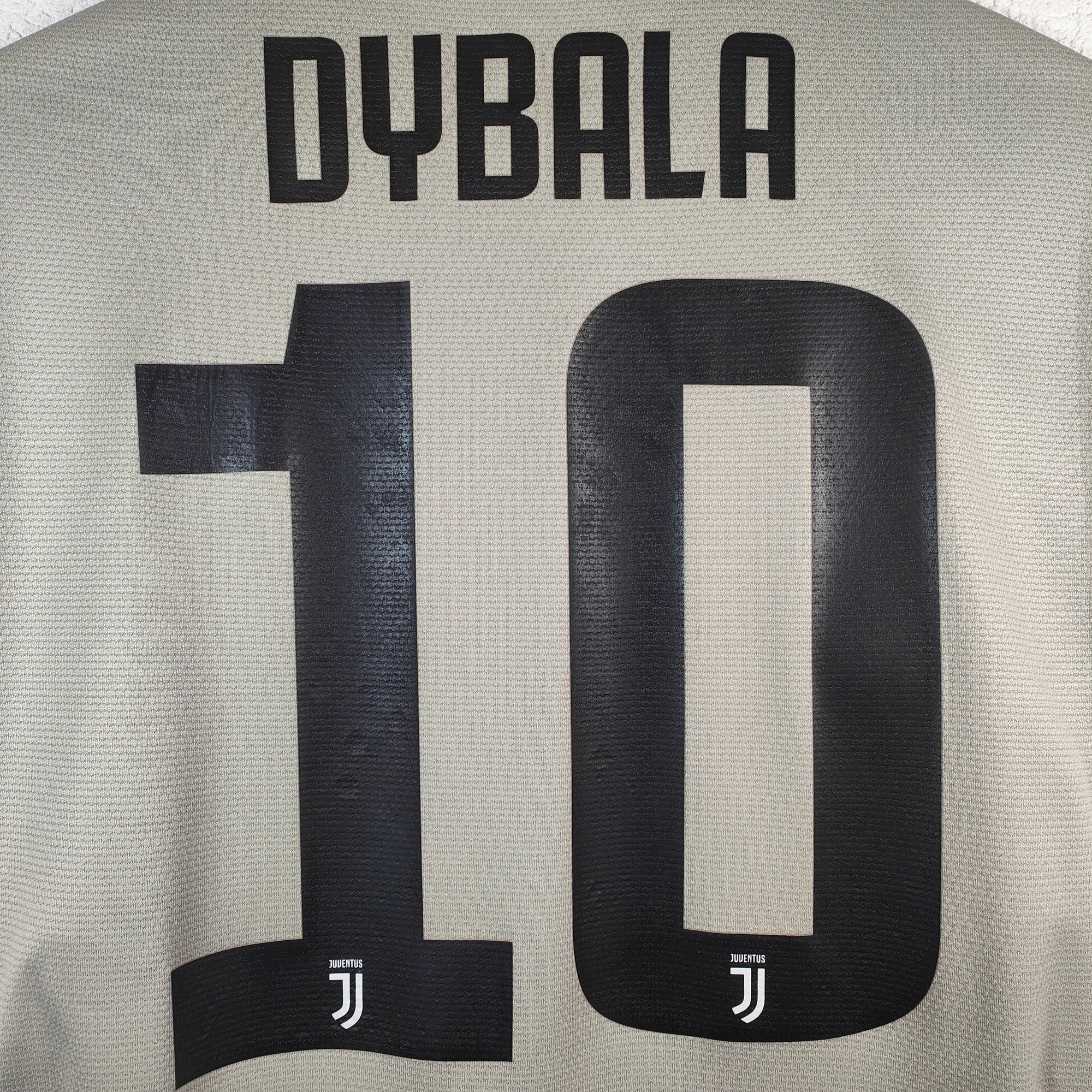 2018-19 Juventus Away Shirt Dybala 