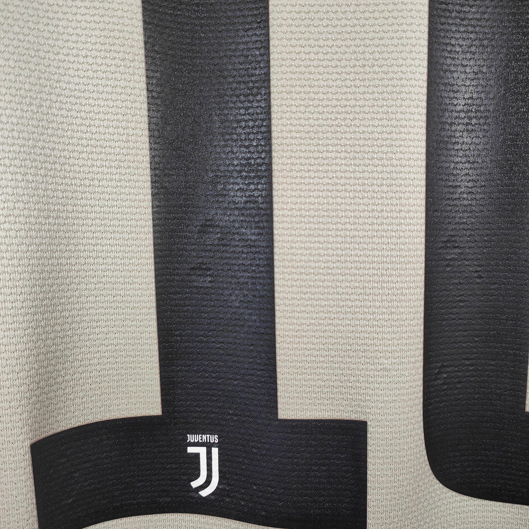 2018-19 Juventus Away Shirt Dybala 