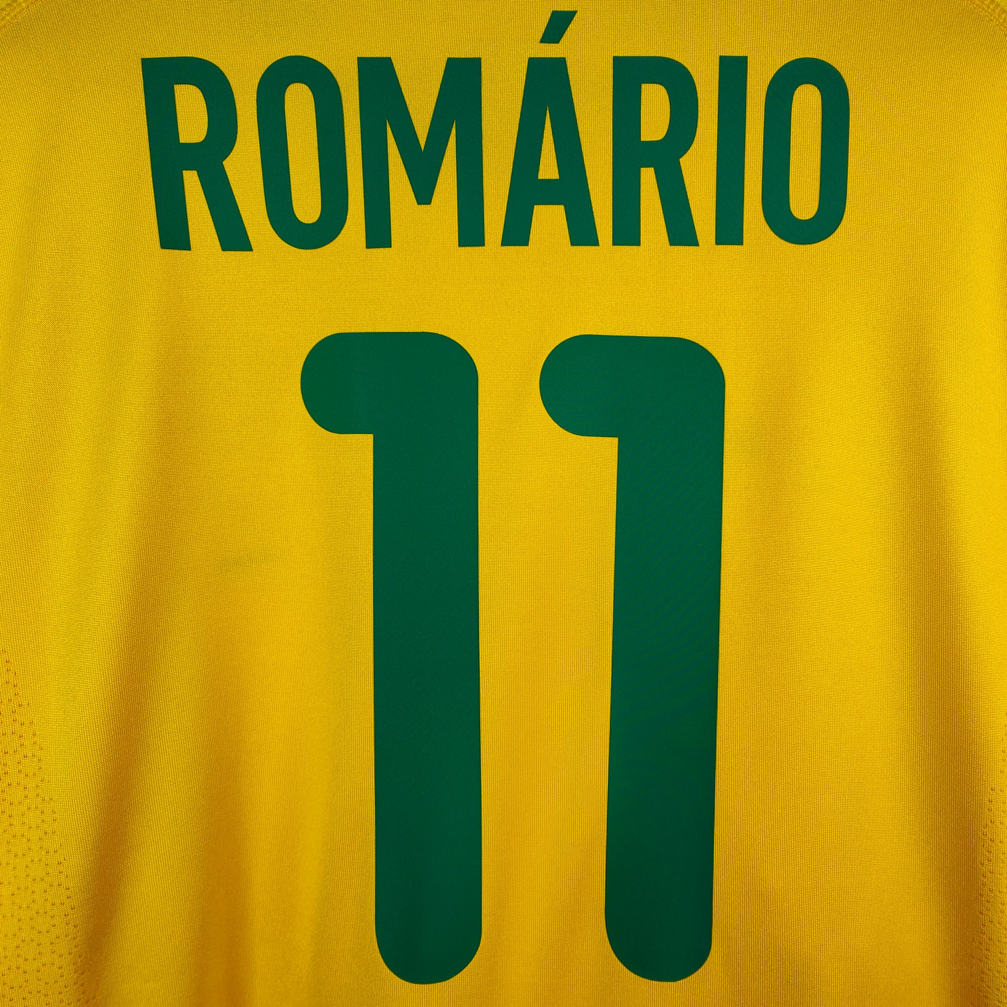 2000-02 Brazil Home Shirt Romario 