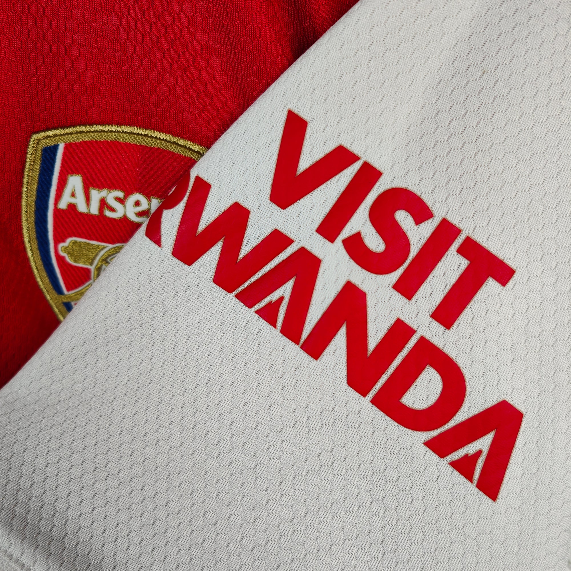 2019-20 Arsenal Home Shirt Ozil 