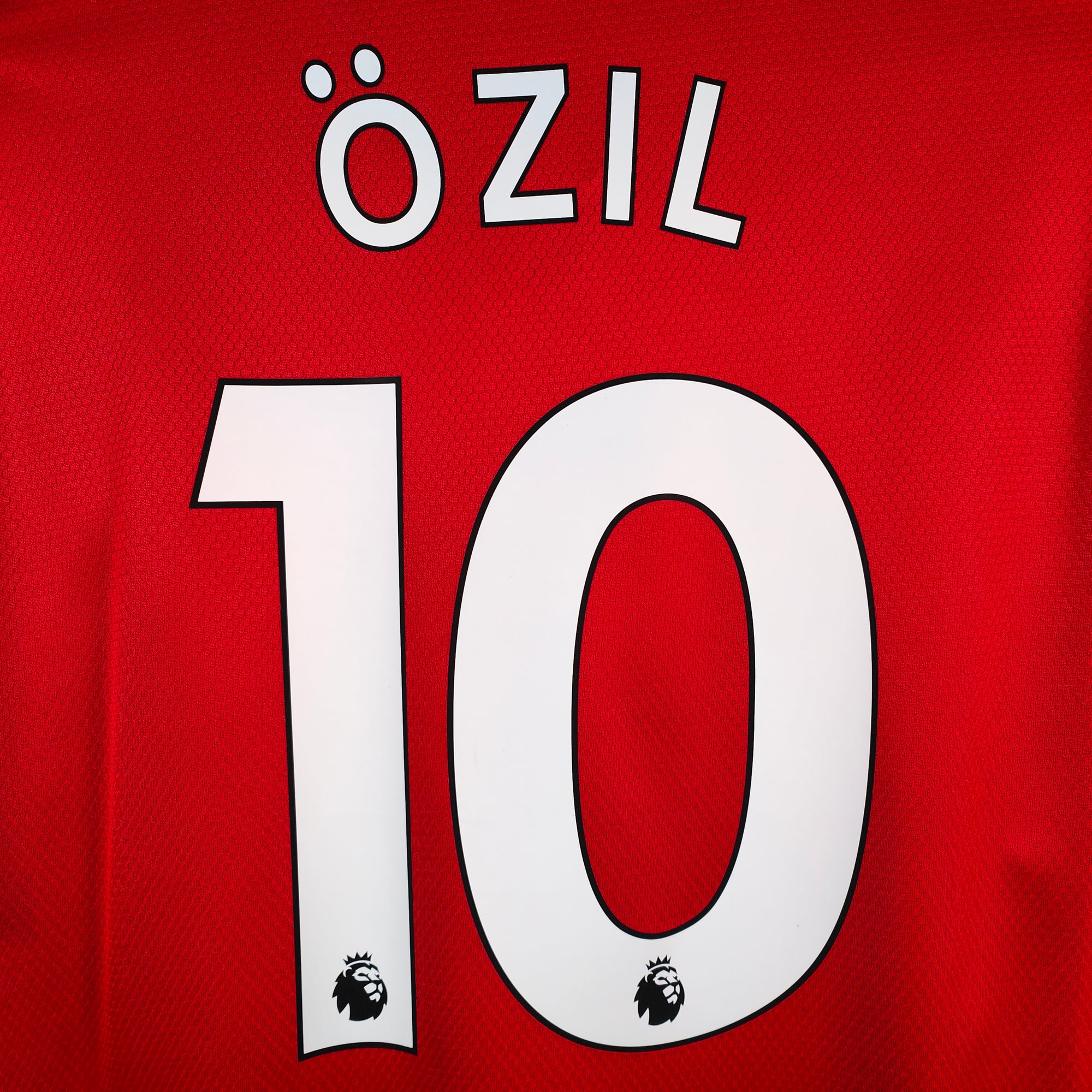 2019-20 Arsenal Home Shirt Ozil 