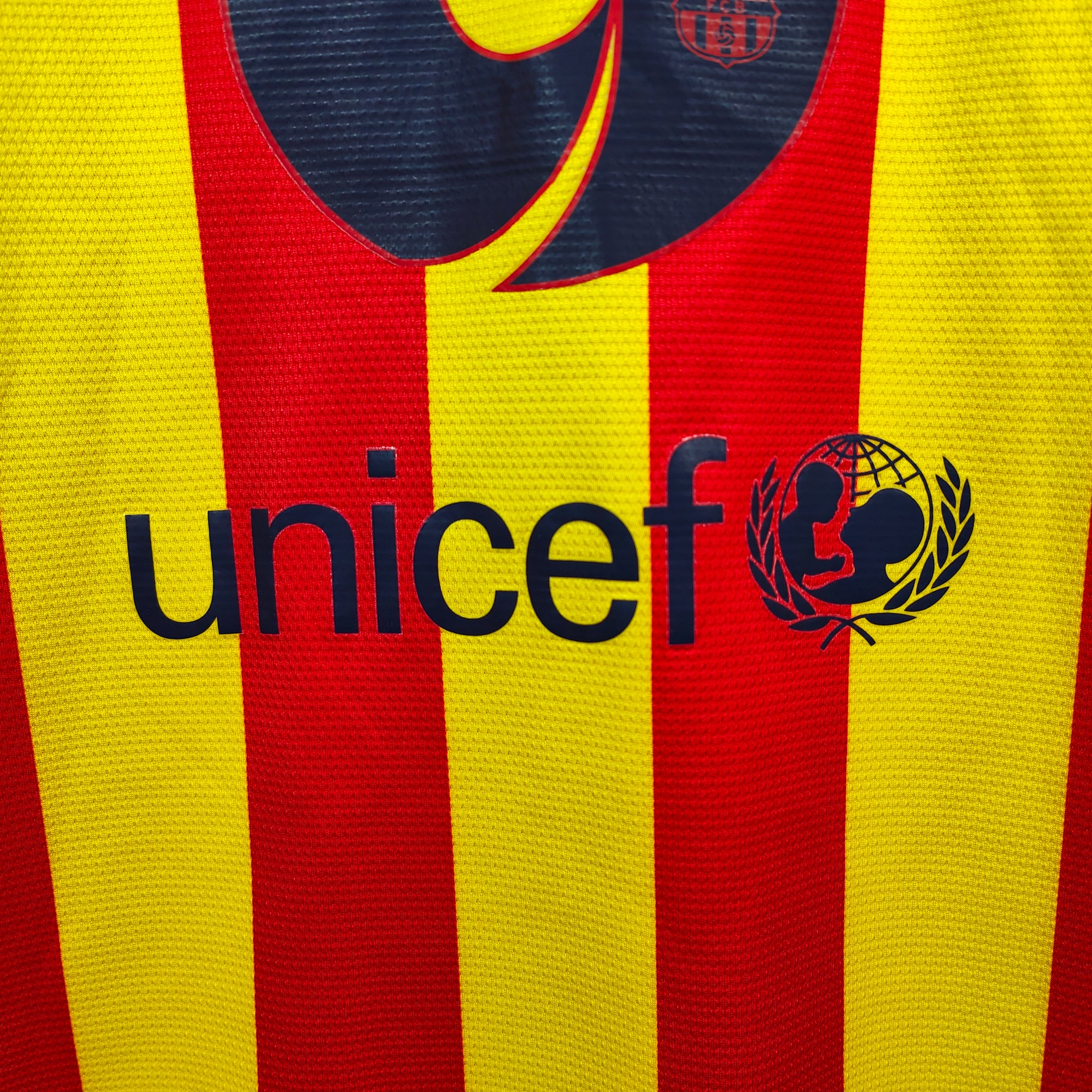 2013-14 FC Barcelona Away Shirt Iniesta 