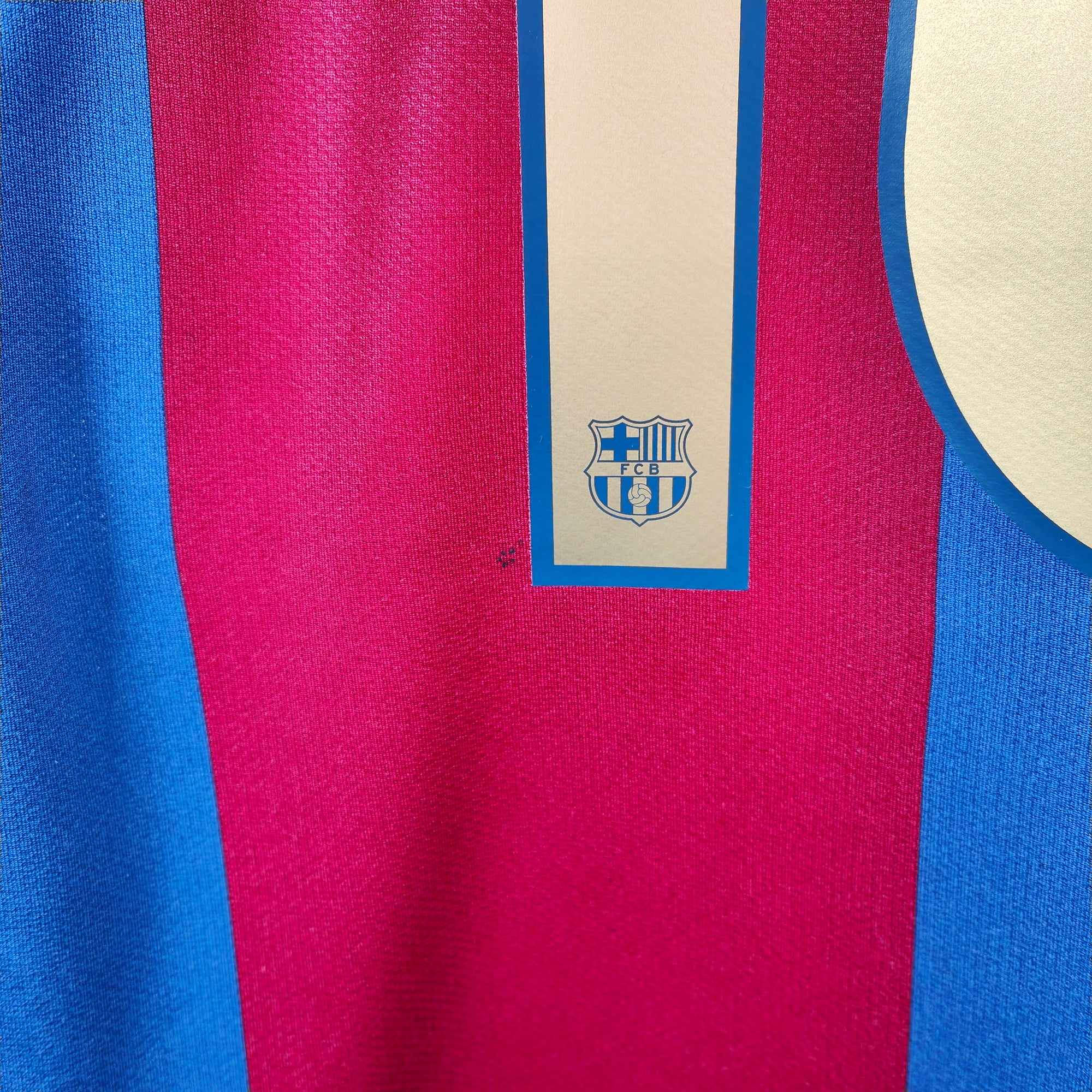 2006-07 FC Barcelona Home Shirt Ronaldinho 