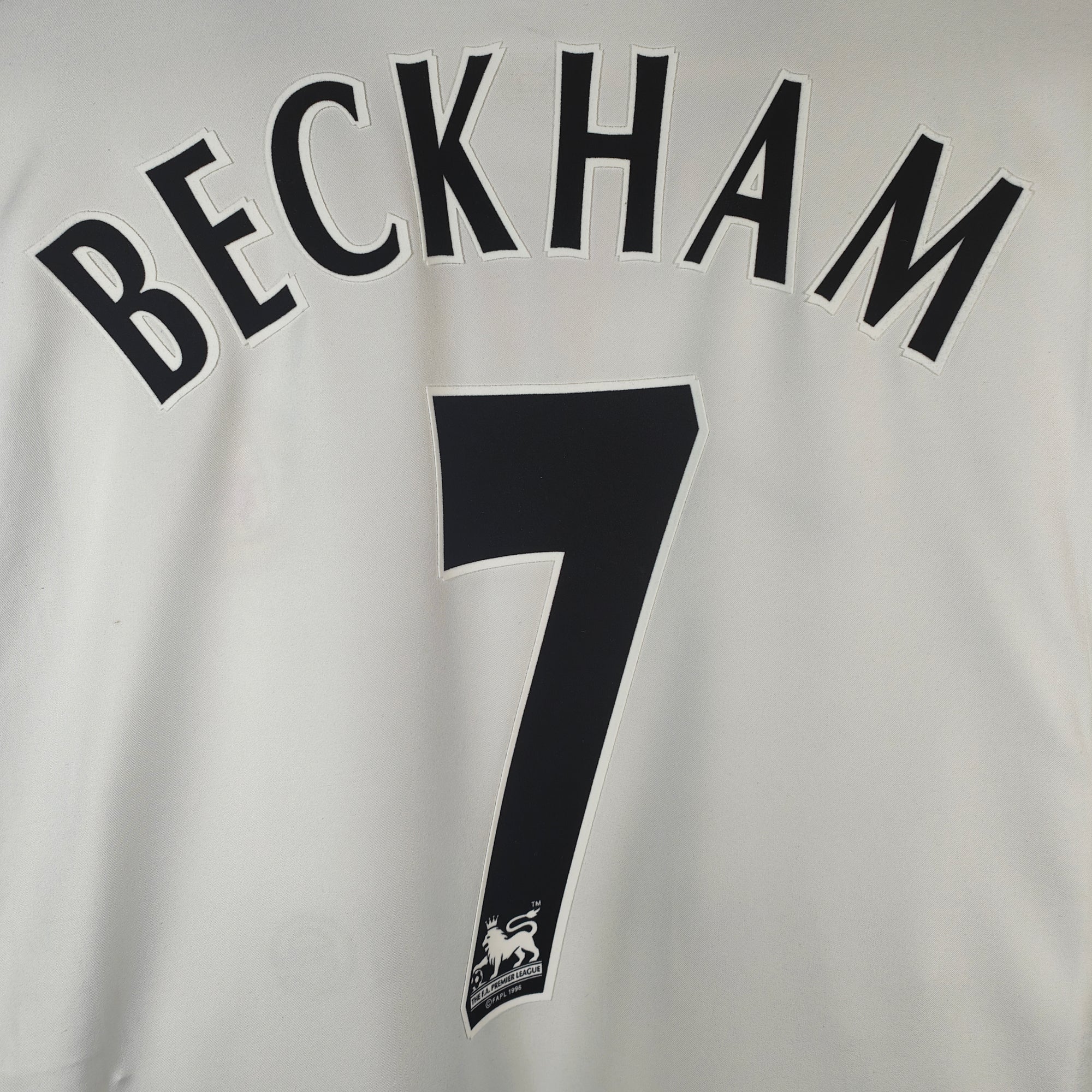 2002-03 Manchester United Away Shirt Beckham 