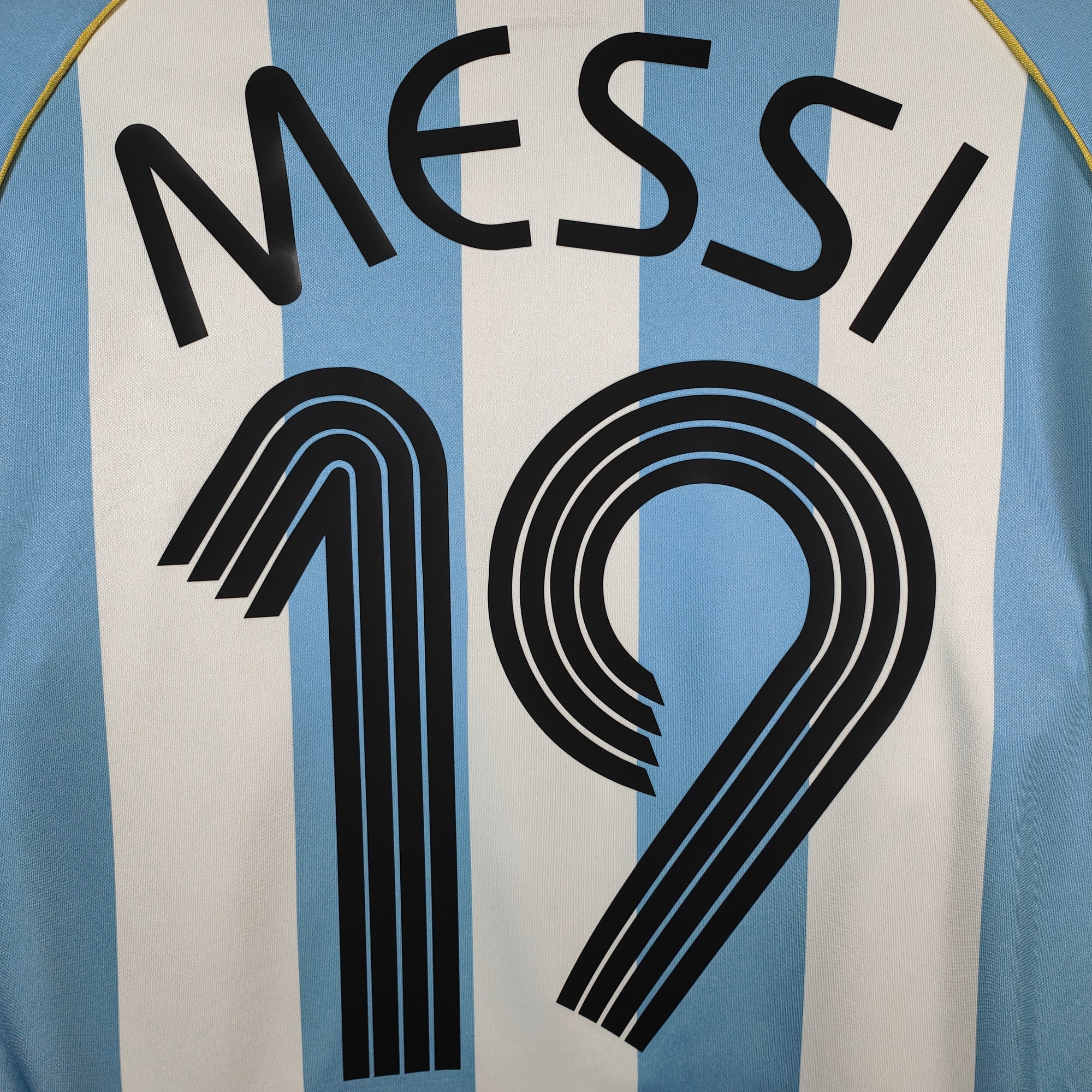 2005-07 Argentina Home Shirt Messi 