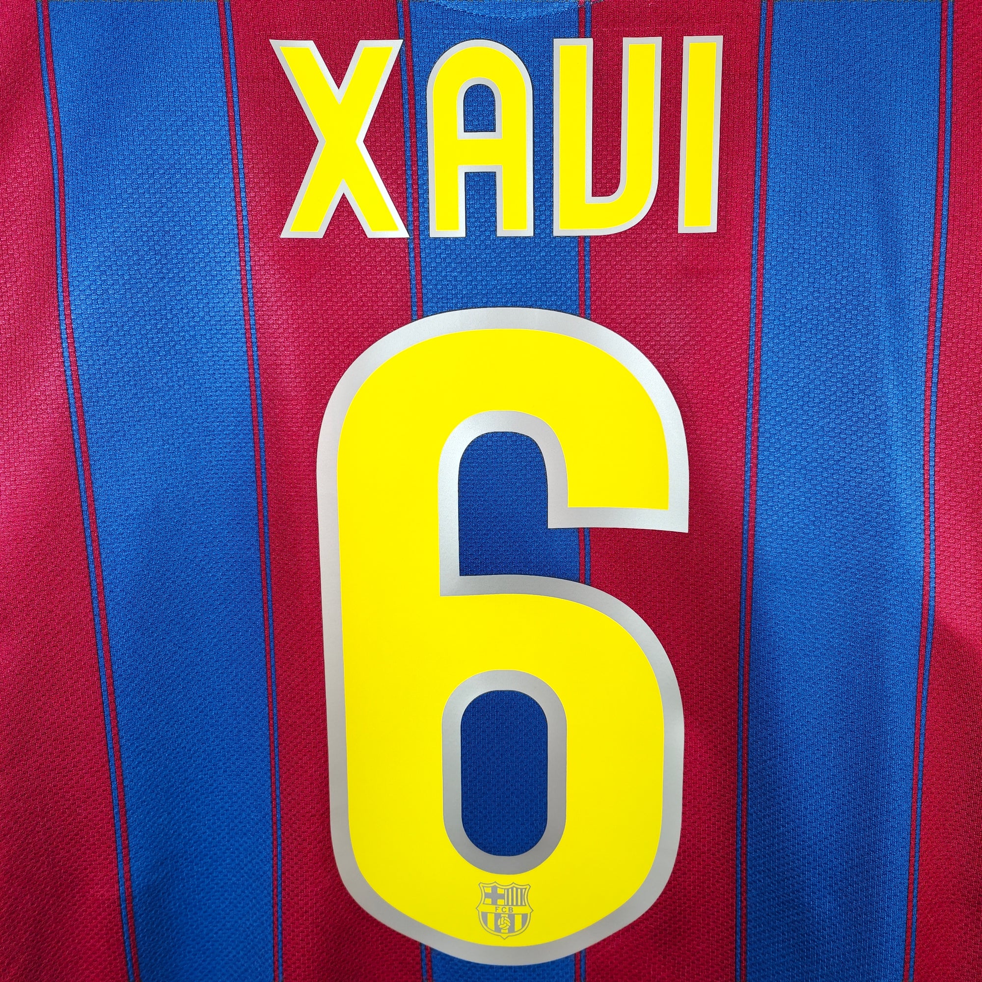 2009-10 FC Barcelona Home Shirt Xavi 