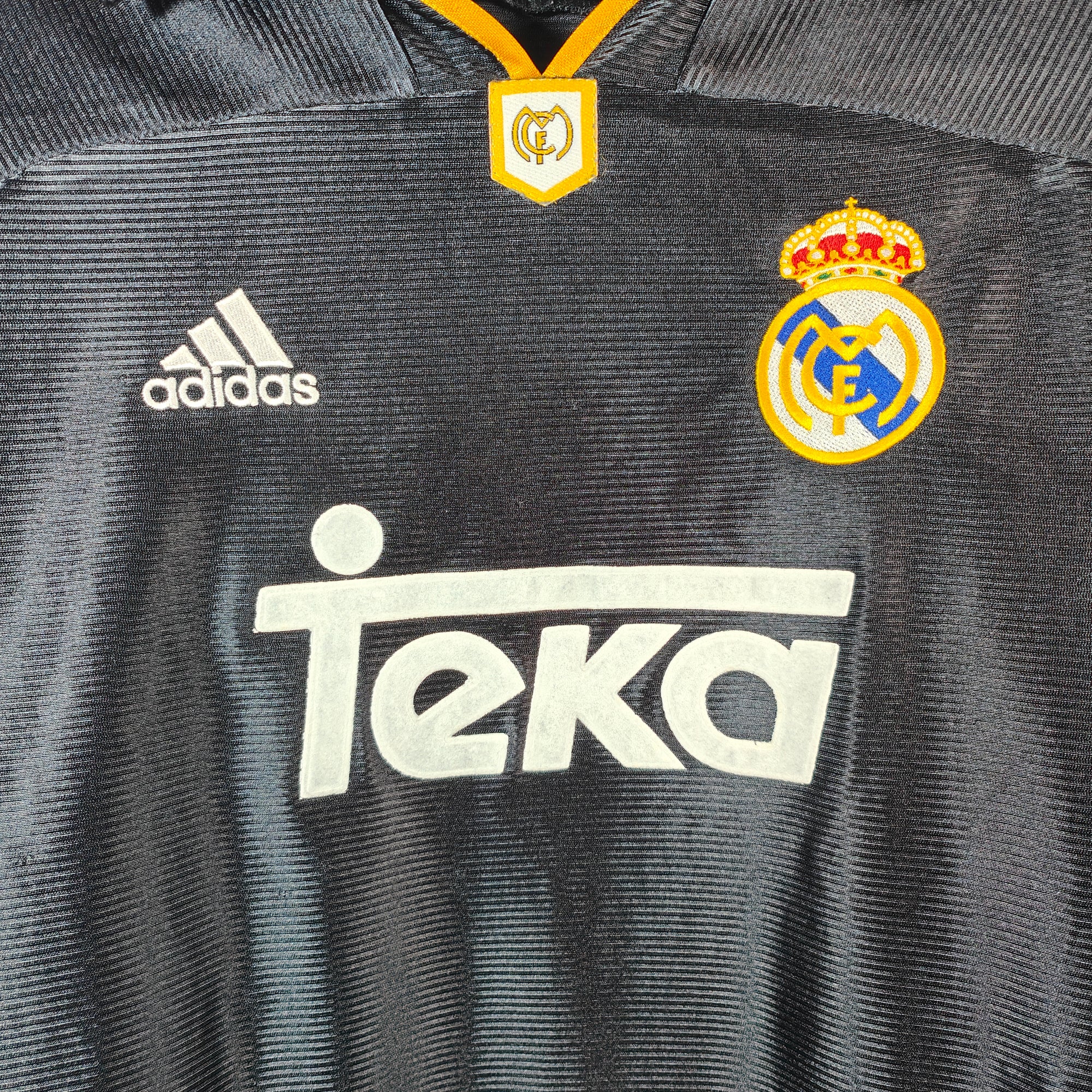 1999-01 Real Madrid Away Shirt Raul 