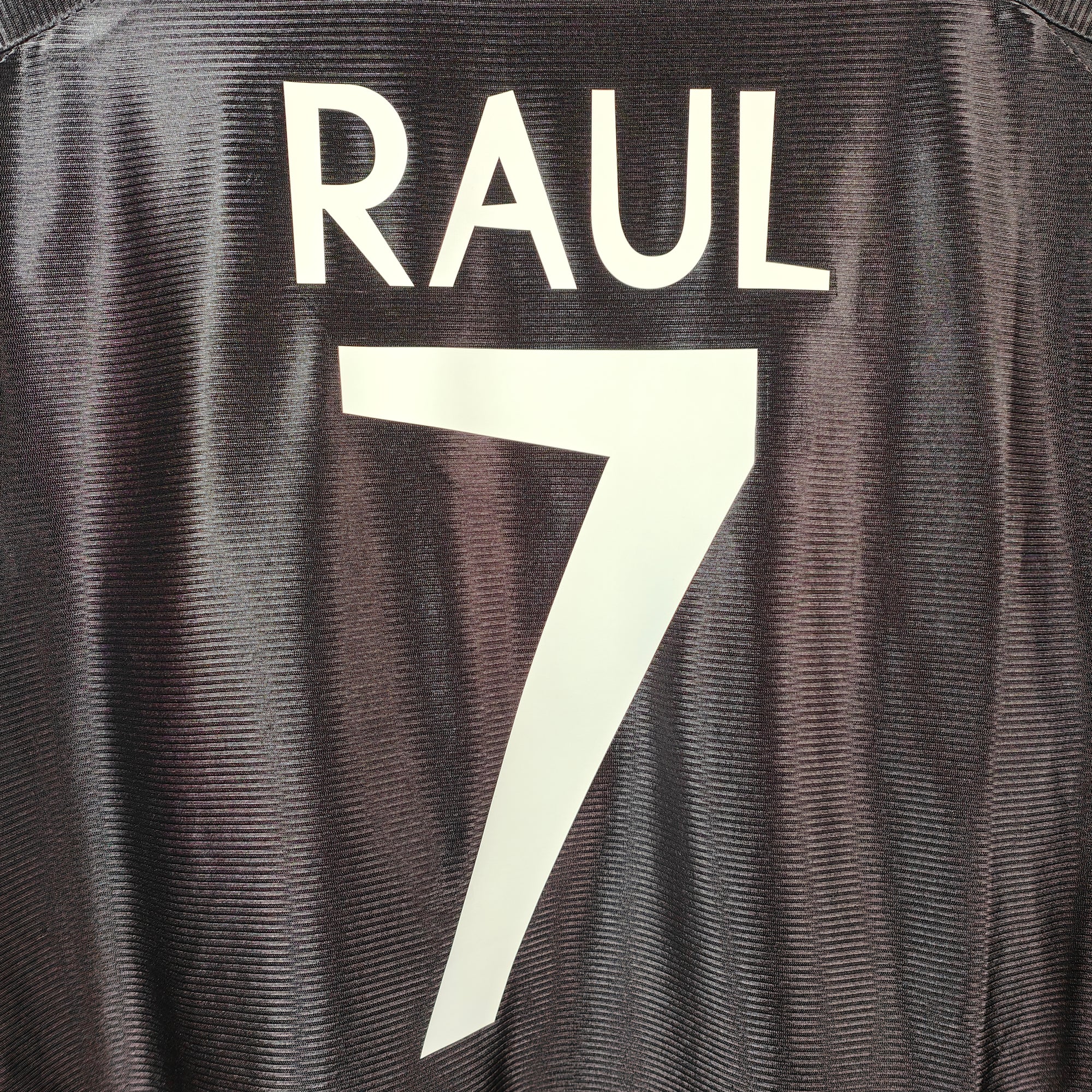 1999-01 Real Madrid Away Shirt Raul 