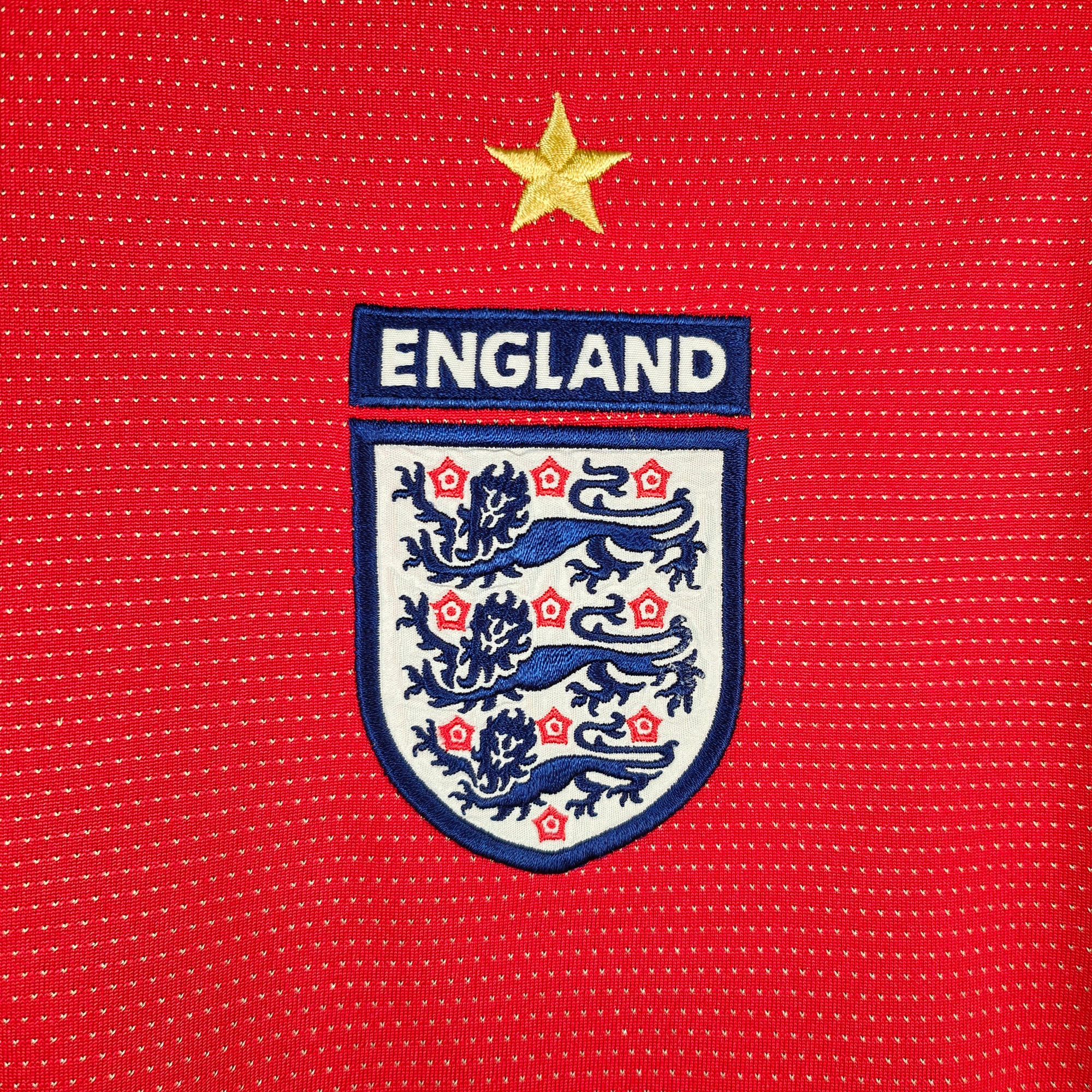 2004-06 England Away Shirt Beckham 