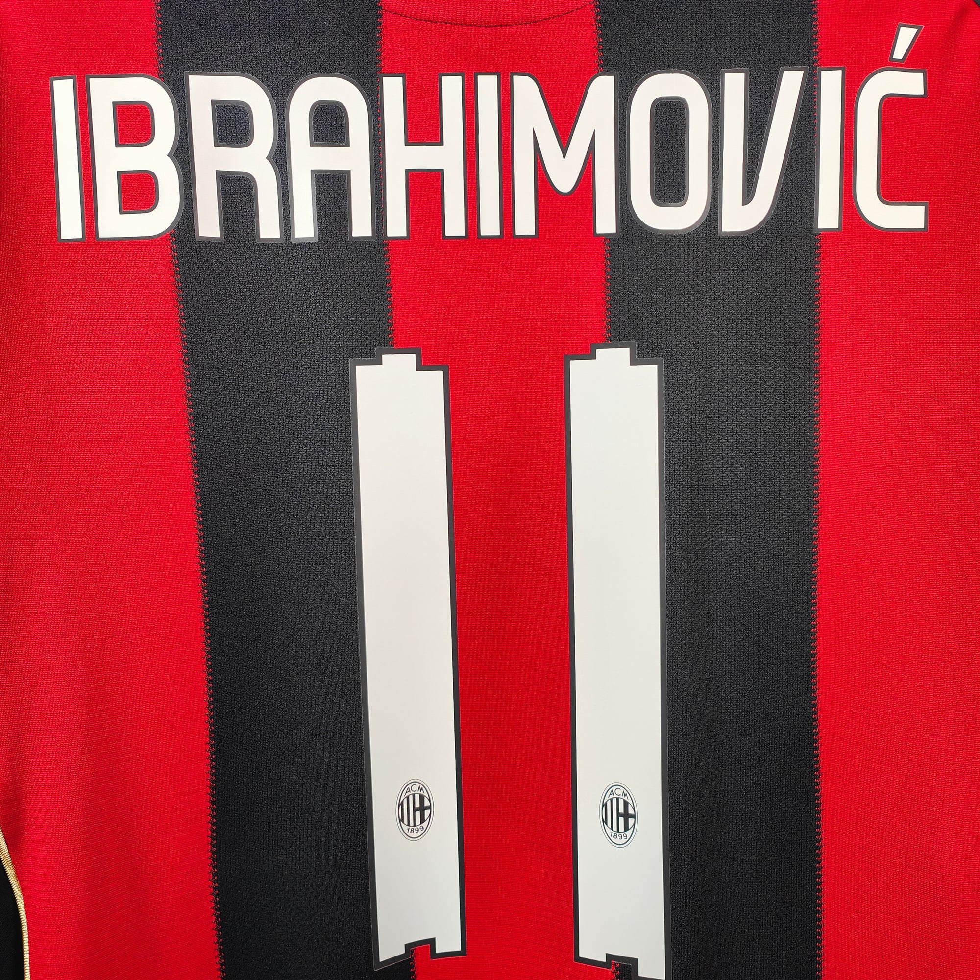 2010-11 AC Milan Home Shirt Ibrahimovic 