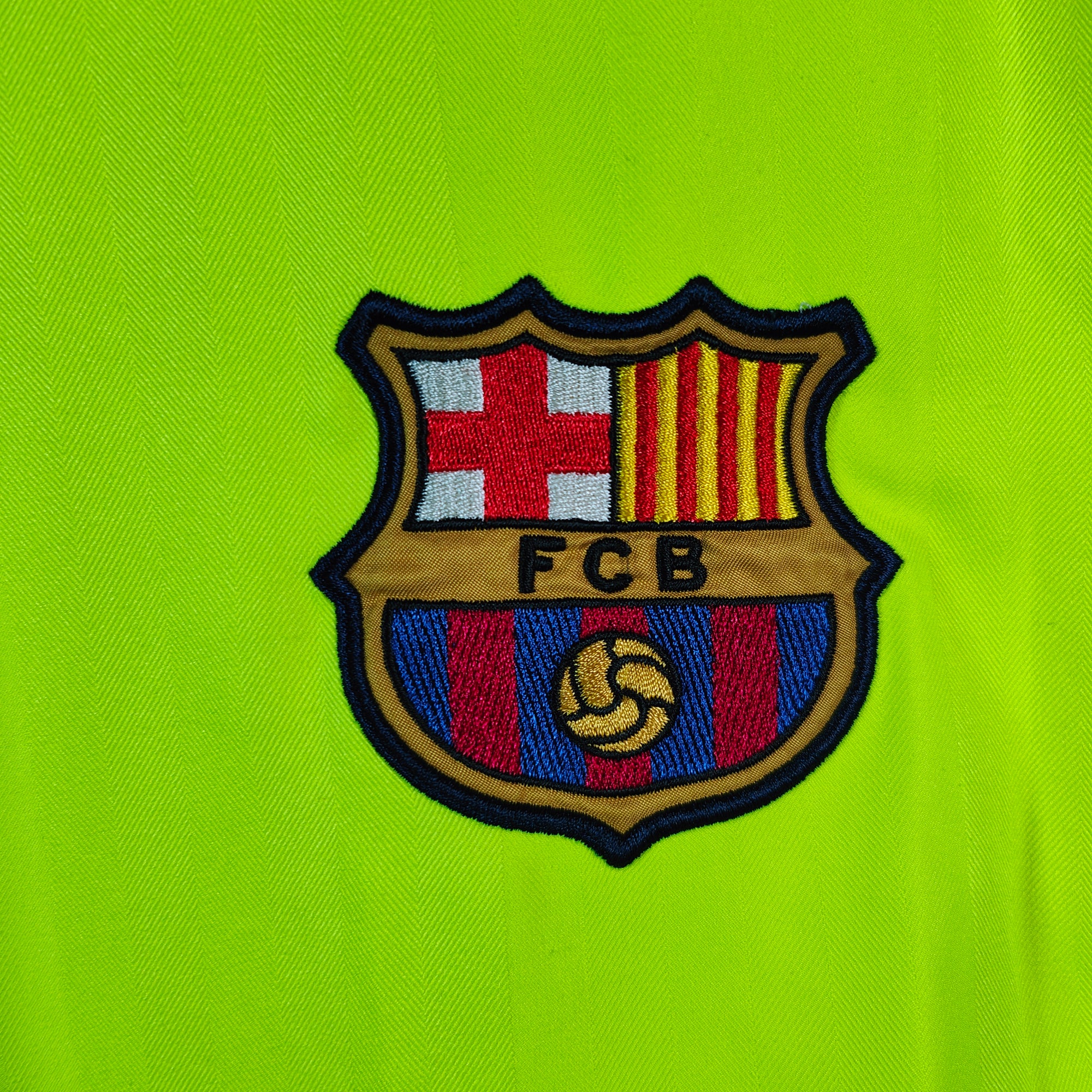 2005-06 FC Barcelona Away Shirt Ronaldinho 