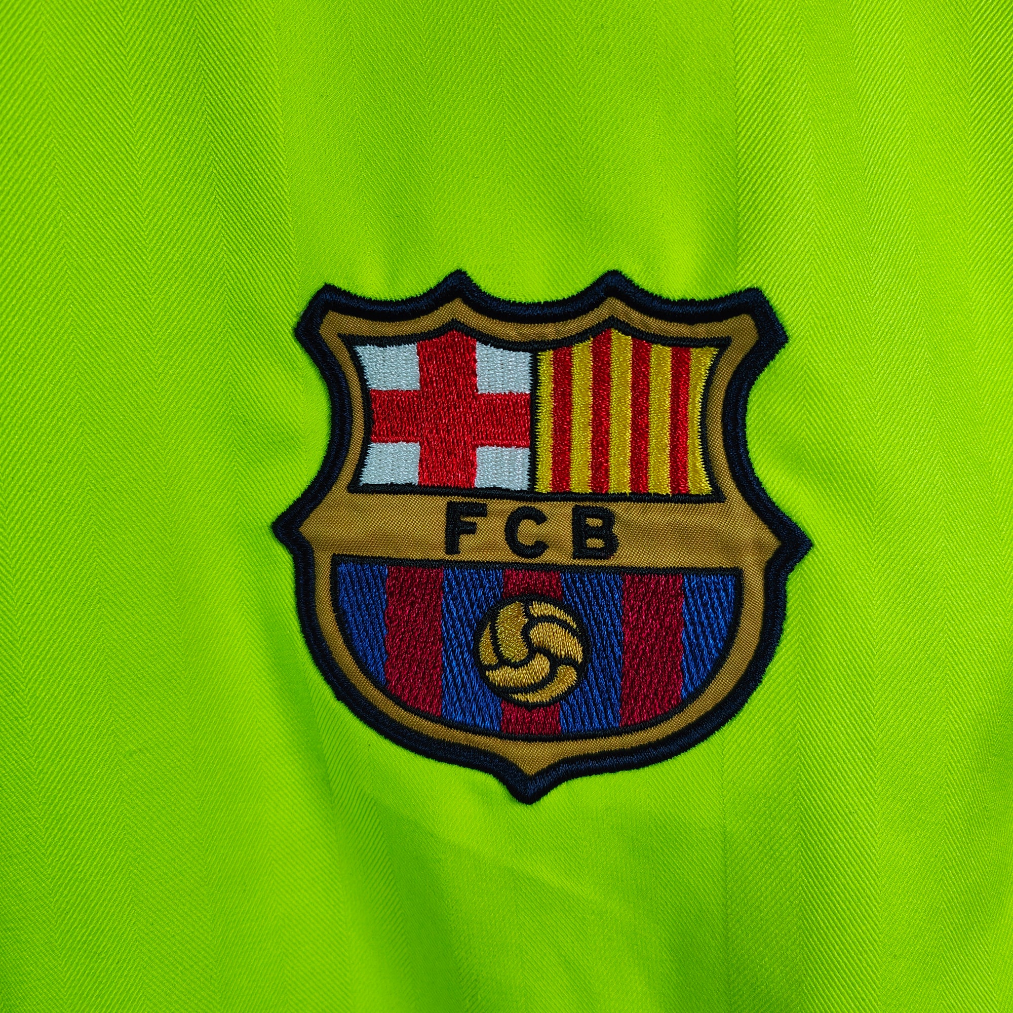 2005-06 FC Barcelona Away Shirt Messi 