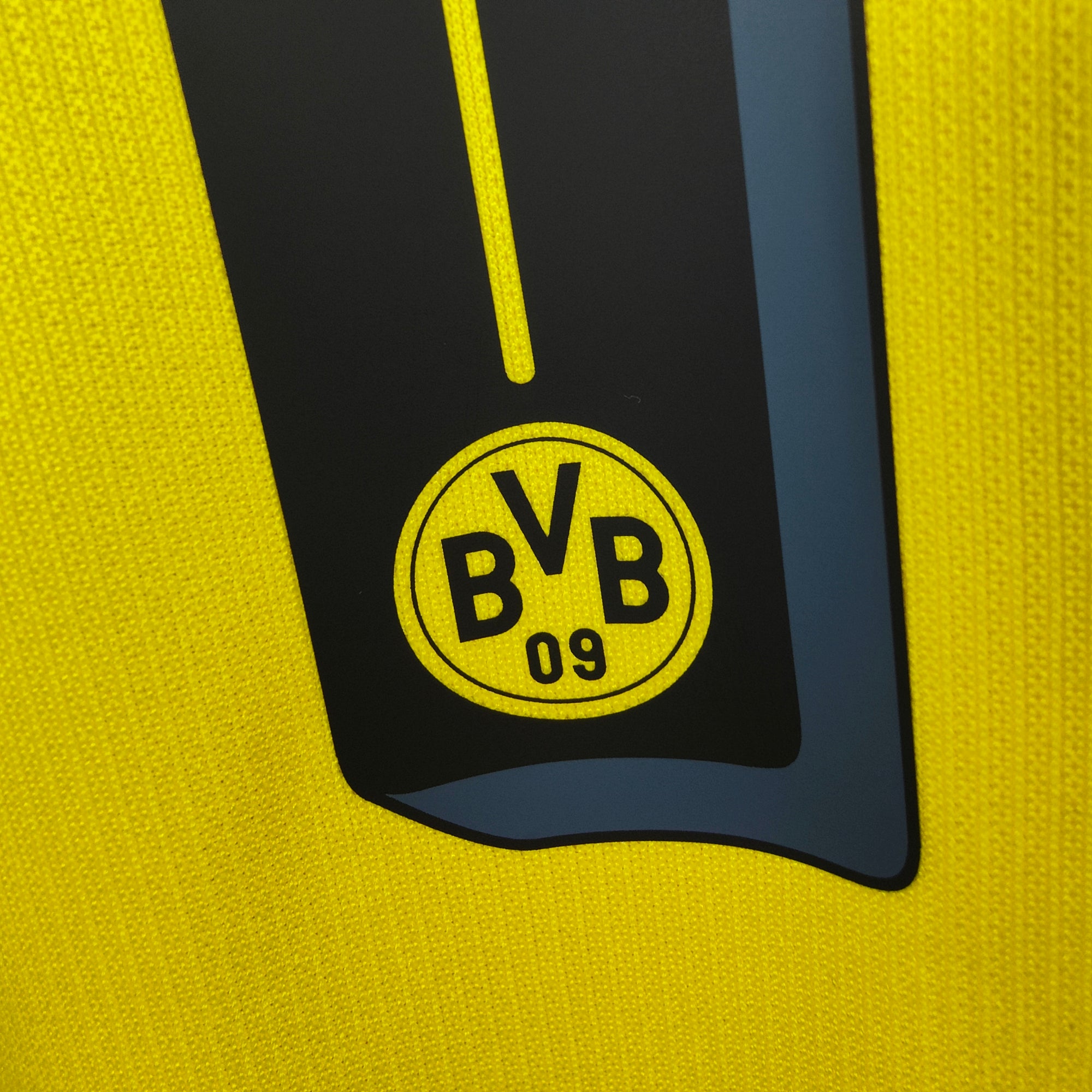 2017-18 Dortmund Home Shirt Reus 
