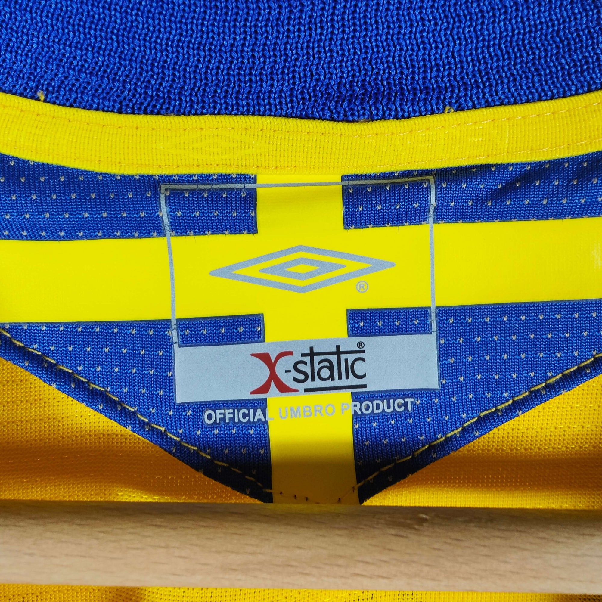 2005-06 Sweden Home Shirt Ibrahimovic 