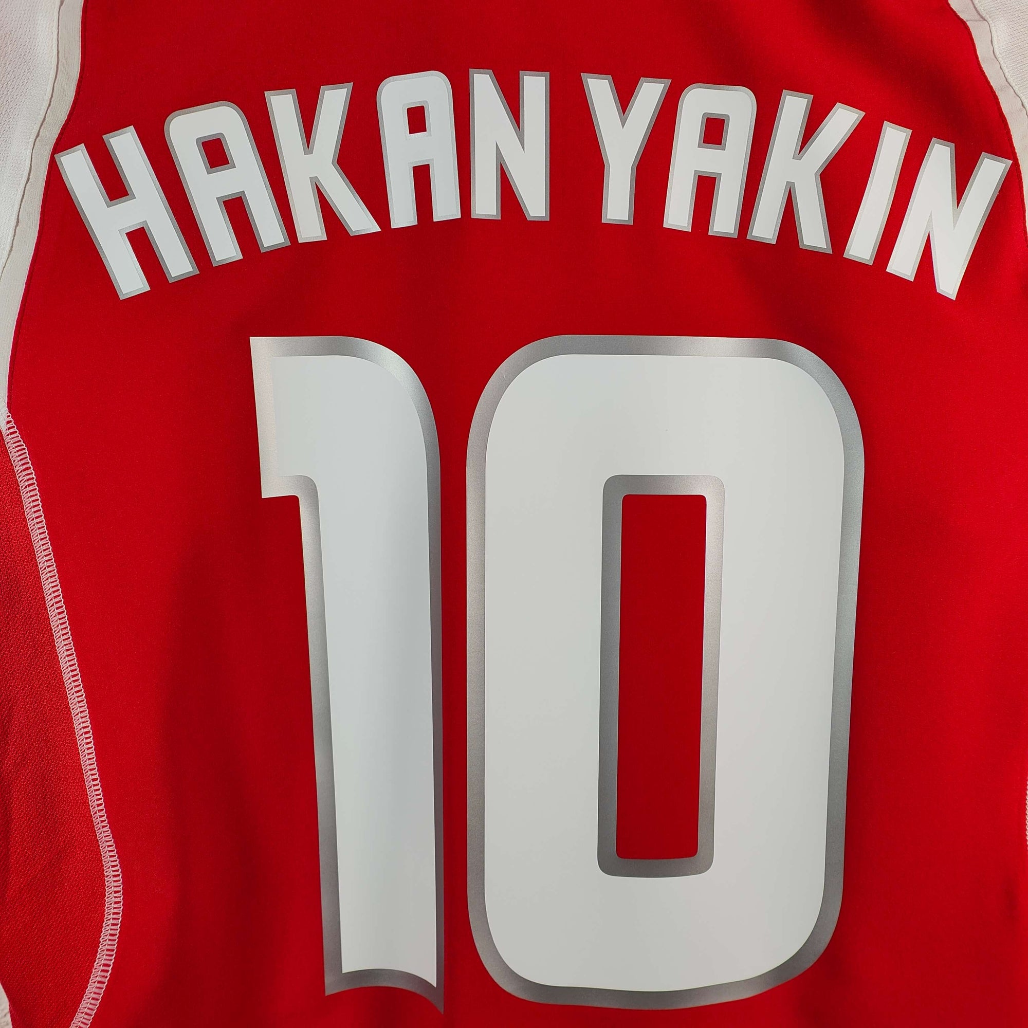2004-06 Switzerland Home Shirt Hakan Yakin 