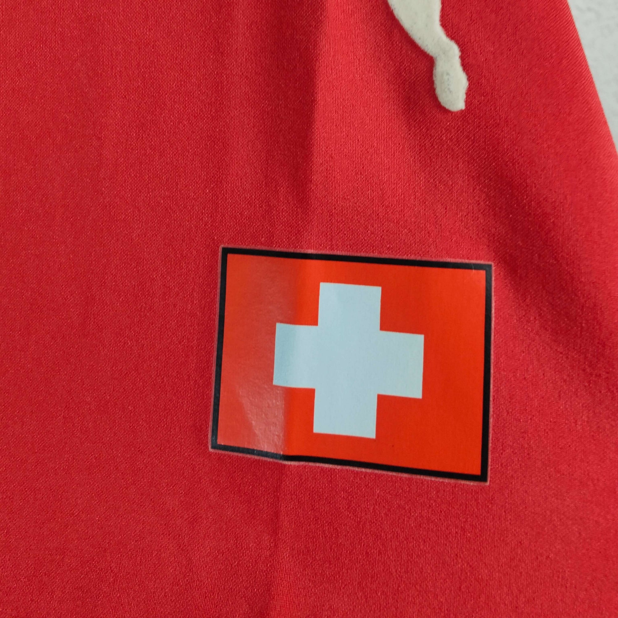 2004-06 Switzerland Home Shirt Chapuisat 