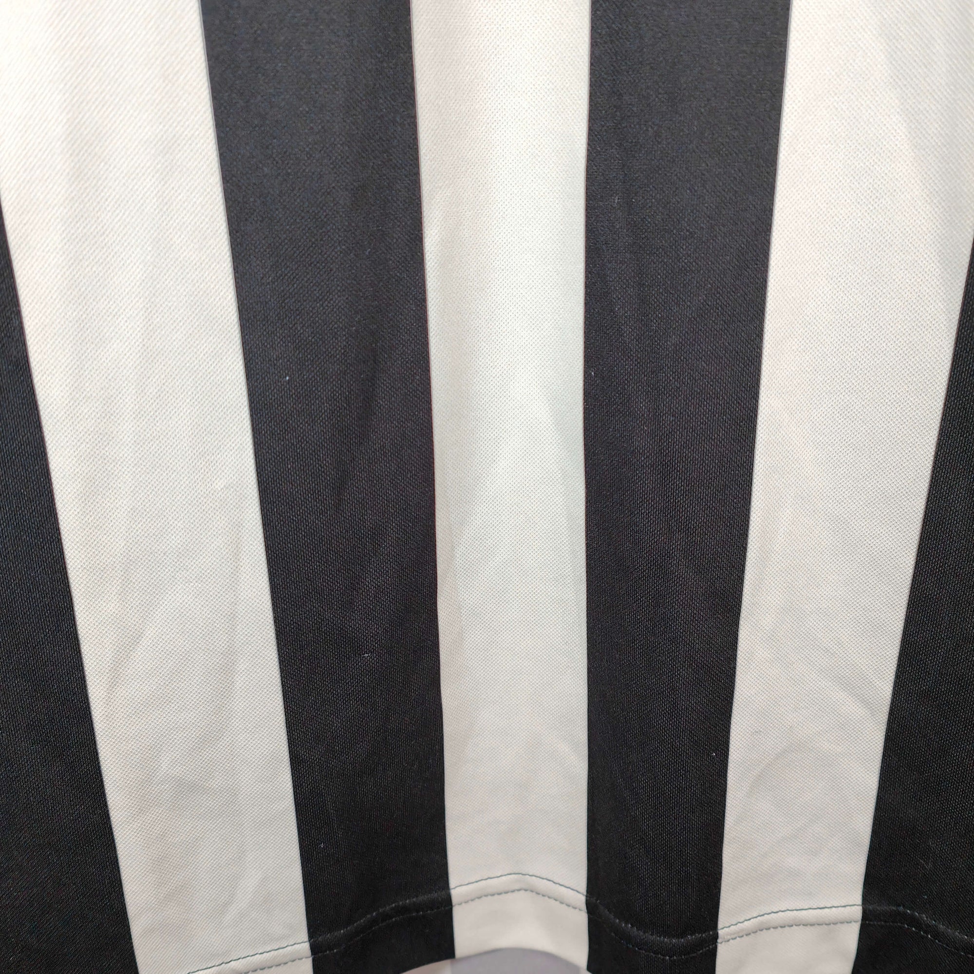1998-99 Juventus Home Shirt Zidane 
