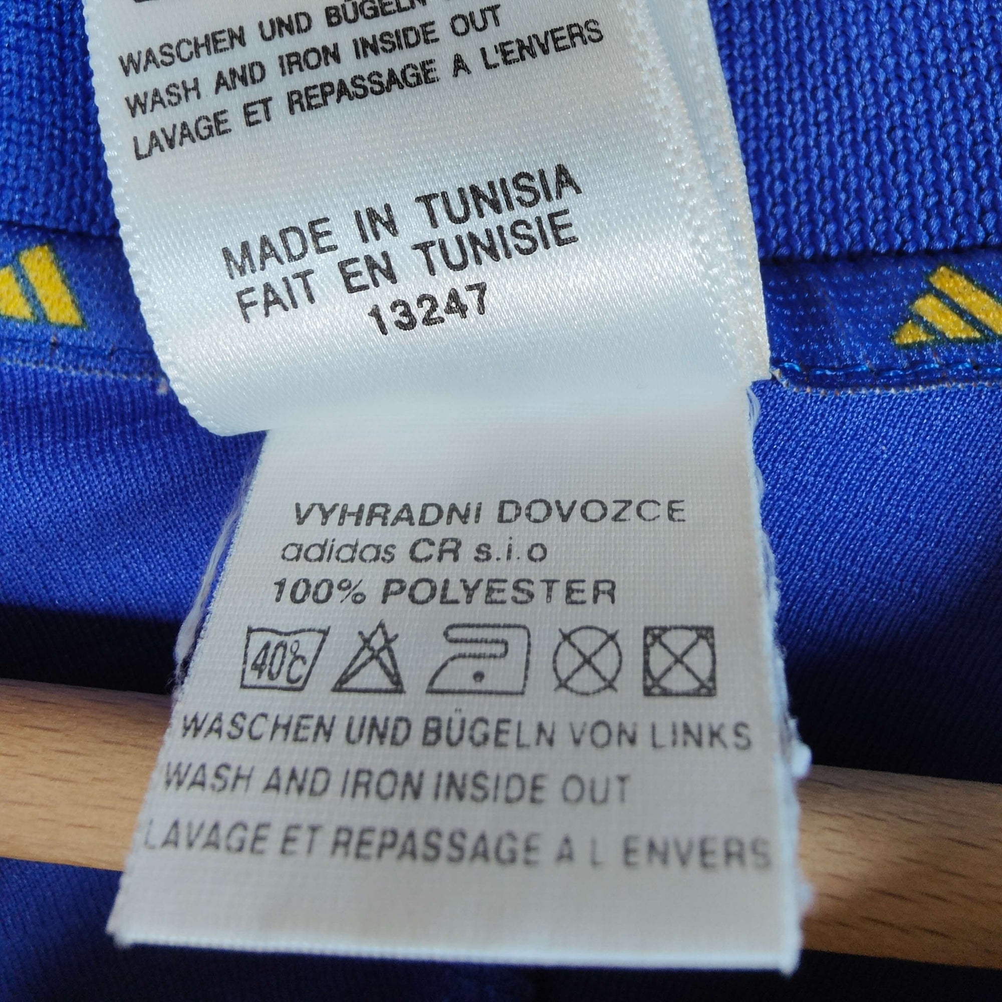 2000-02 Sweden Home Shirt Ibrahimovic 