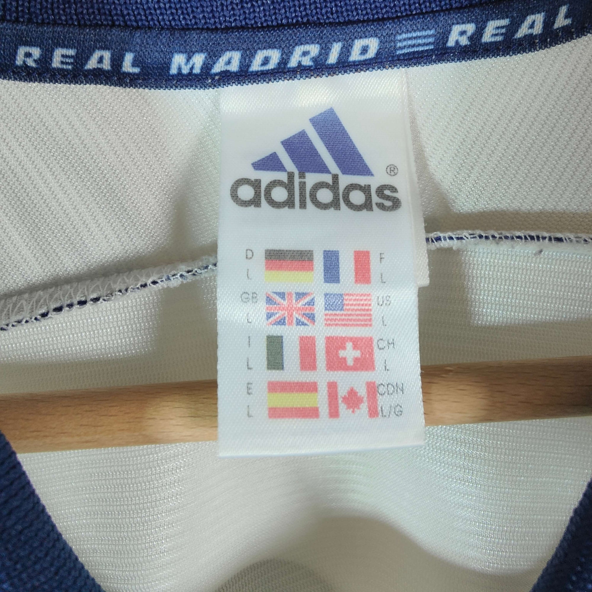 1998-00 Real Madrid Home Shirt Guti 